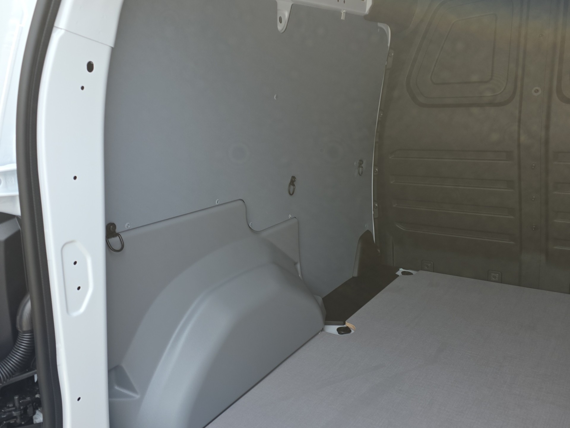 RENAULT Kangoo Van 1.3TCe Standard 130 PF Extra EDC-image-14