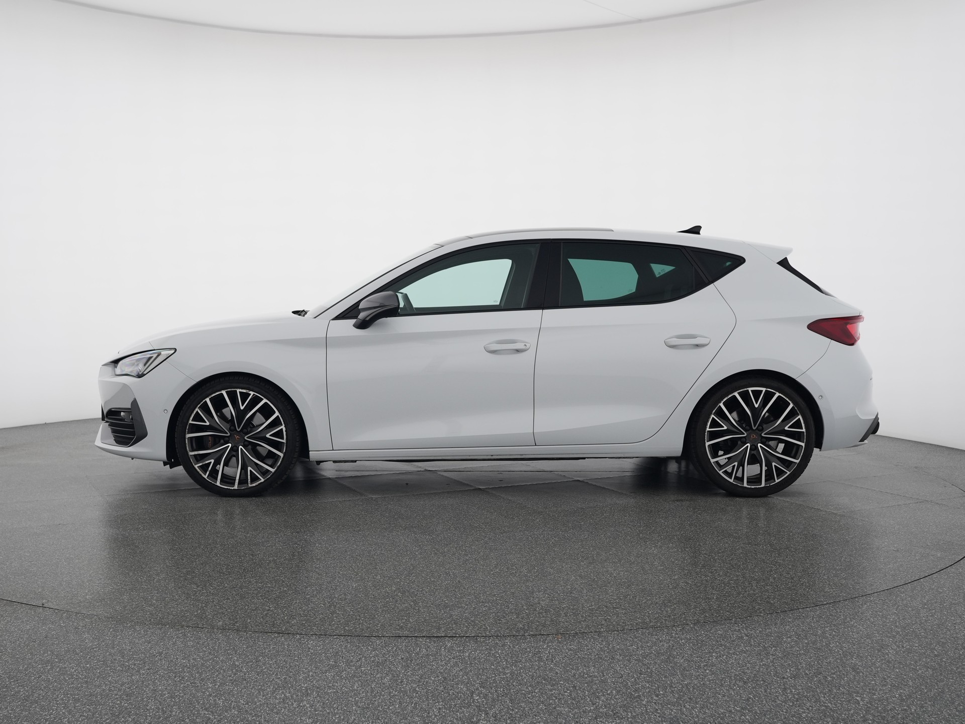 CUPRA LEON VZ 2.0 TSI DSG-image-1
