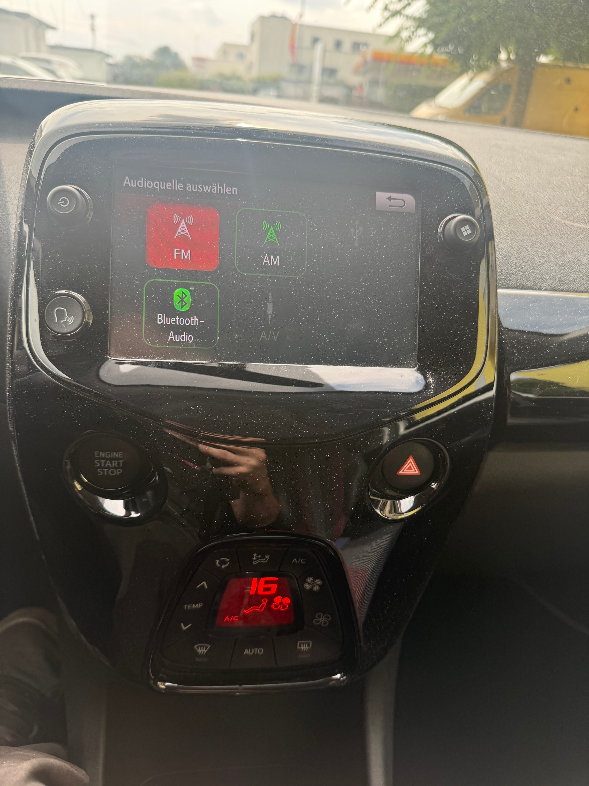 PEUGEOT 108 1.0 VTi GT Line ETG-image-10
