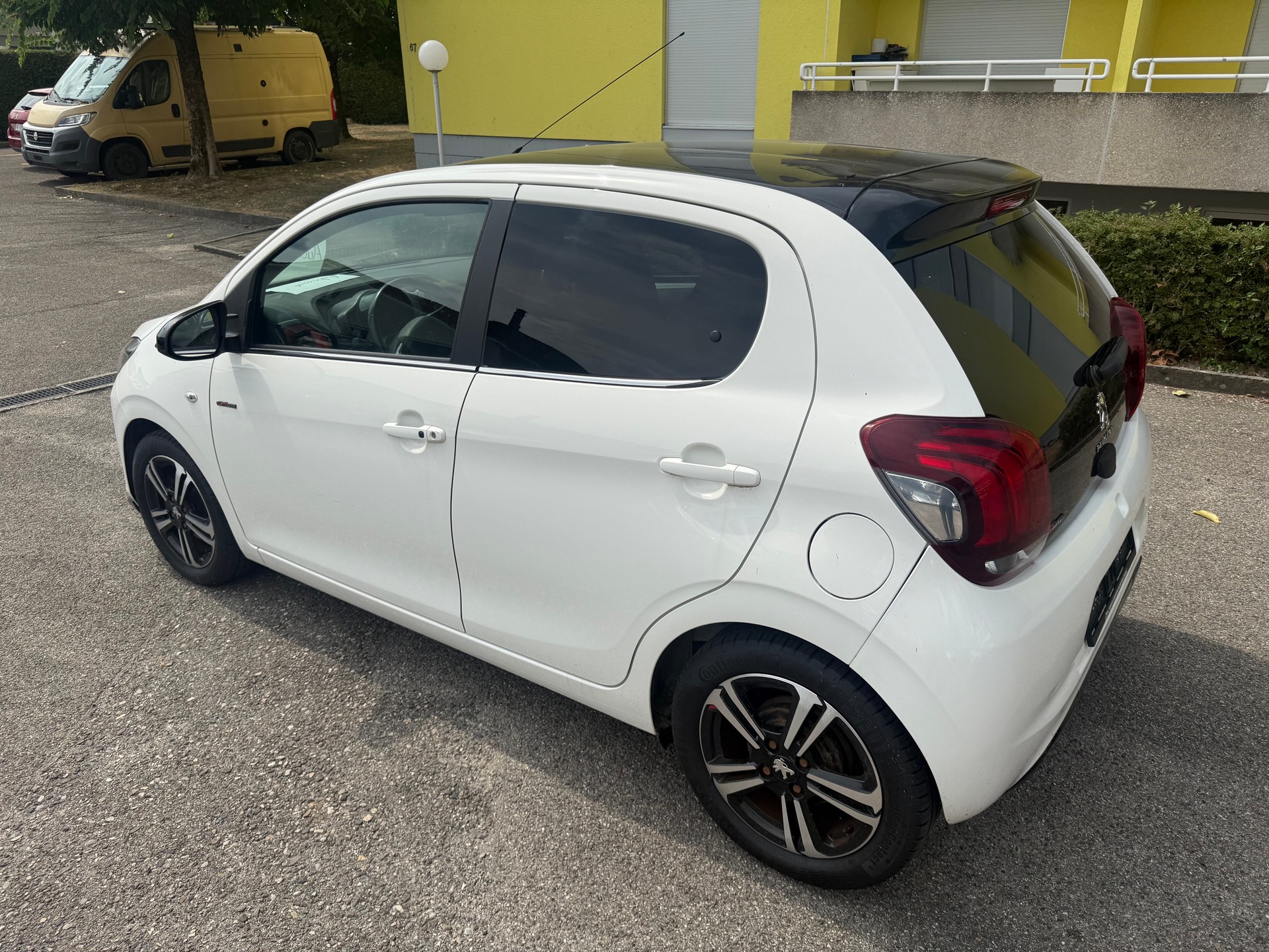 PEUGEOT 108 1.0 VTi GT Line ETG-image-5