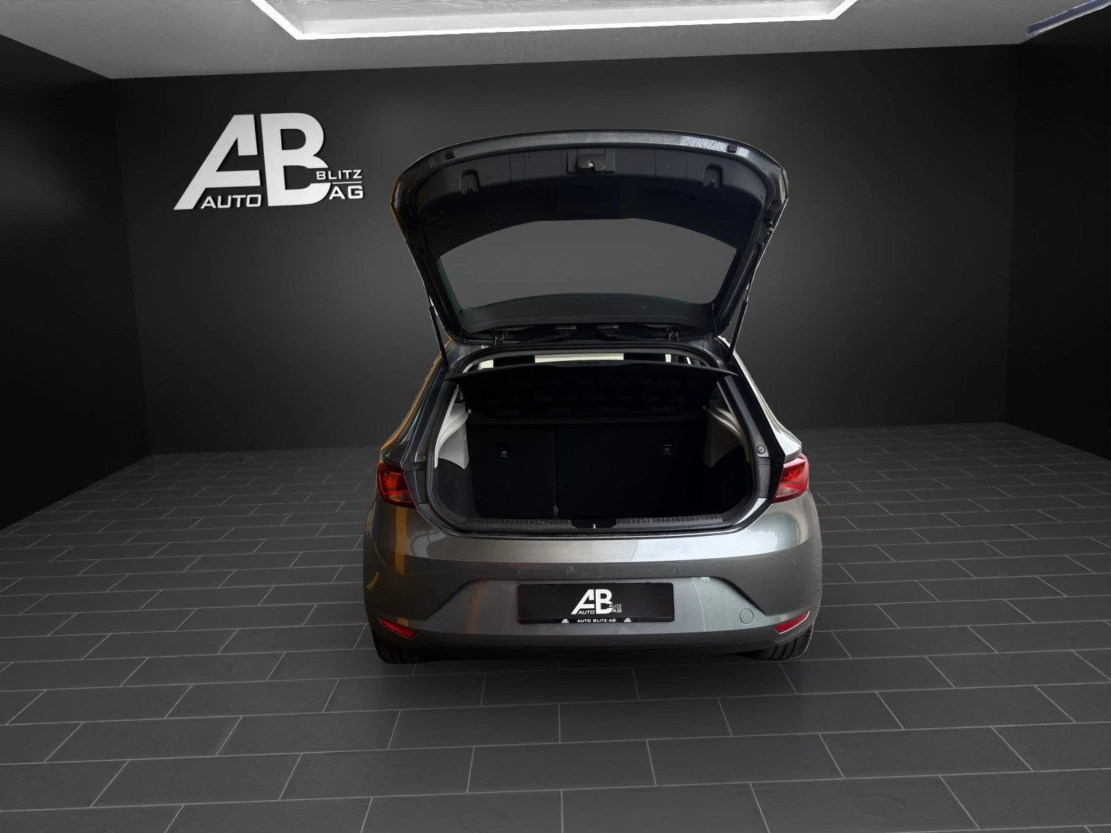 SEAT Leon 1.4 TSI Style-image-11