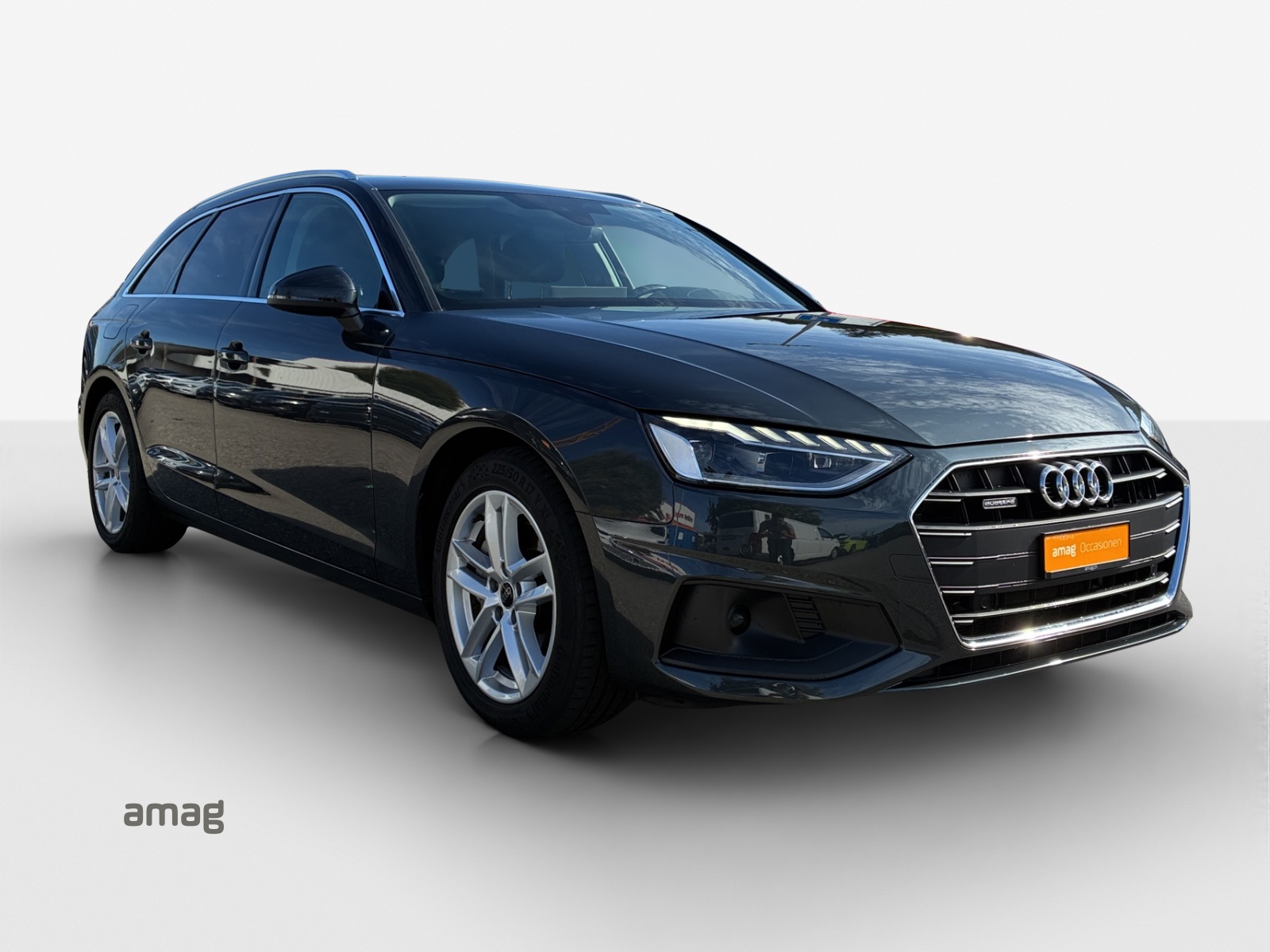 AUDI A4 Avant 40 TDI Attraction quattro S-tronic-image-5