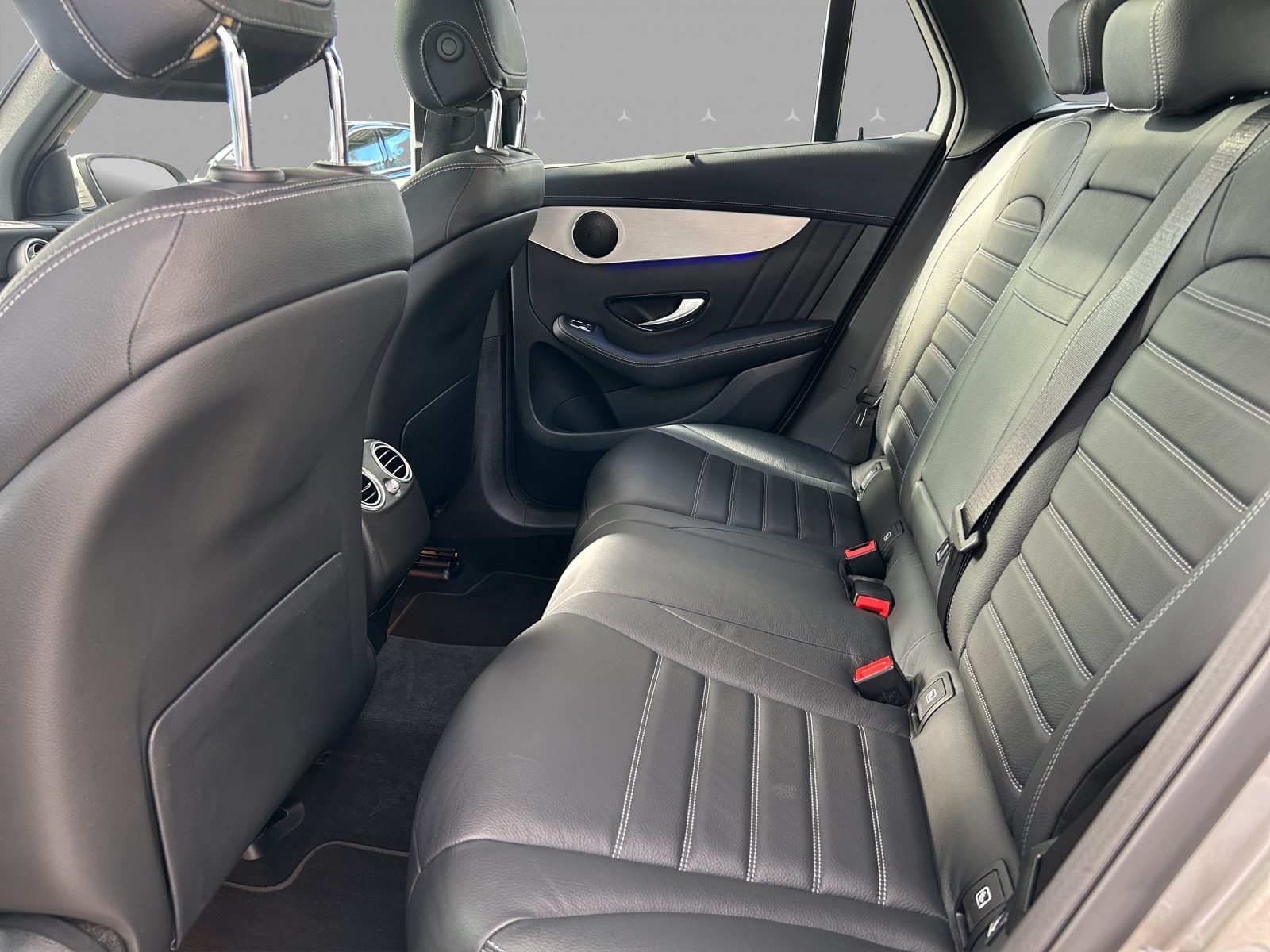 MERCEDES-BENZ GLC 43 AMG 4Matic 9G-Tronic-image-13