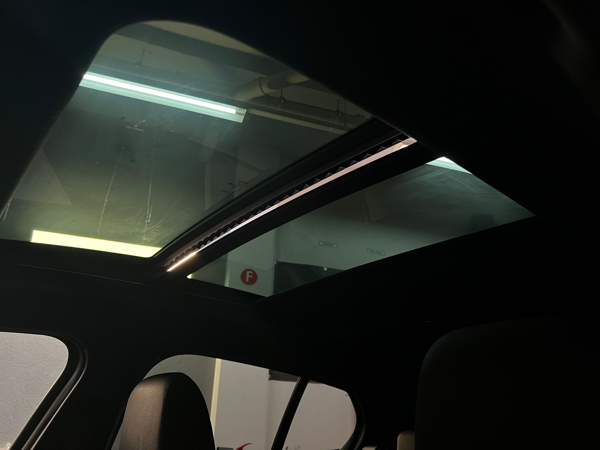 BMW 120i Pure M Sport Steptronic *CH* *Gratis Service bis 100'000KM*-image-14
