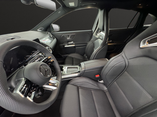 MERCEDES-BENZ GLA AMG 35 4Matic 8G-DCT-image-8