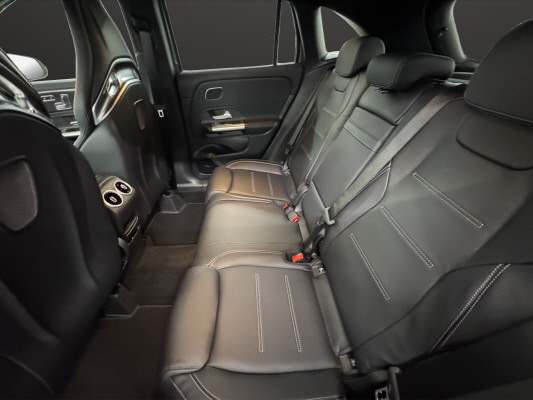 MERCEDES-BENZ GLA AMG 35 4Matic 8G-DCT-image-10
