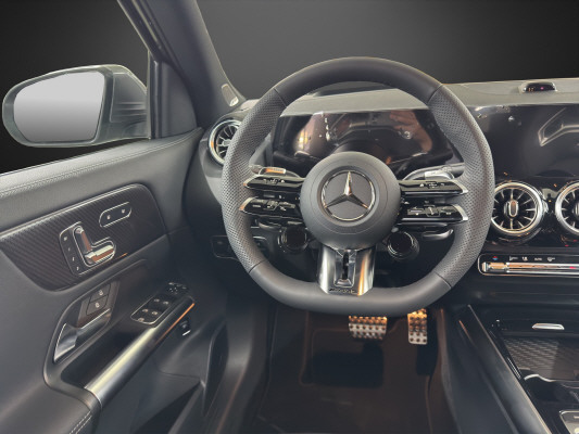 MERCEDES-BENZ GLA AMG 35 4Matic 8G-DCT-image-7