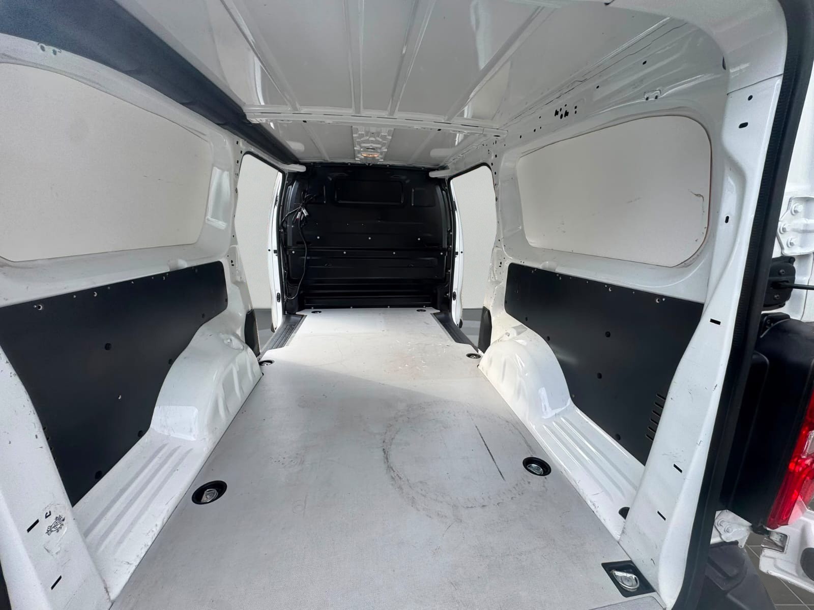CITROEN Jumpy 2.0 BlueHDi 120 XL Club-image-9
