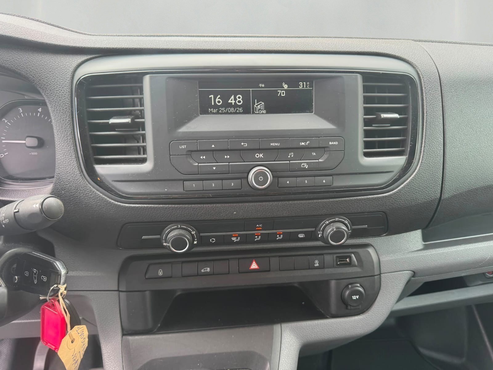 CITROEN Jumpy 2.0 BlueHDi 120 XL Club-image-4