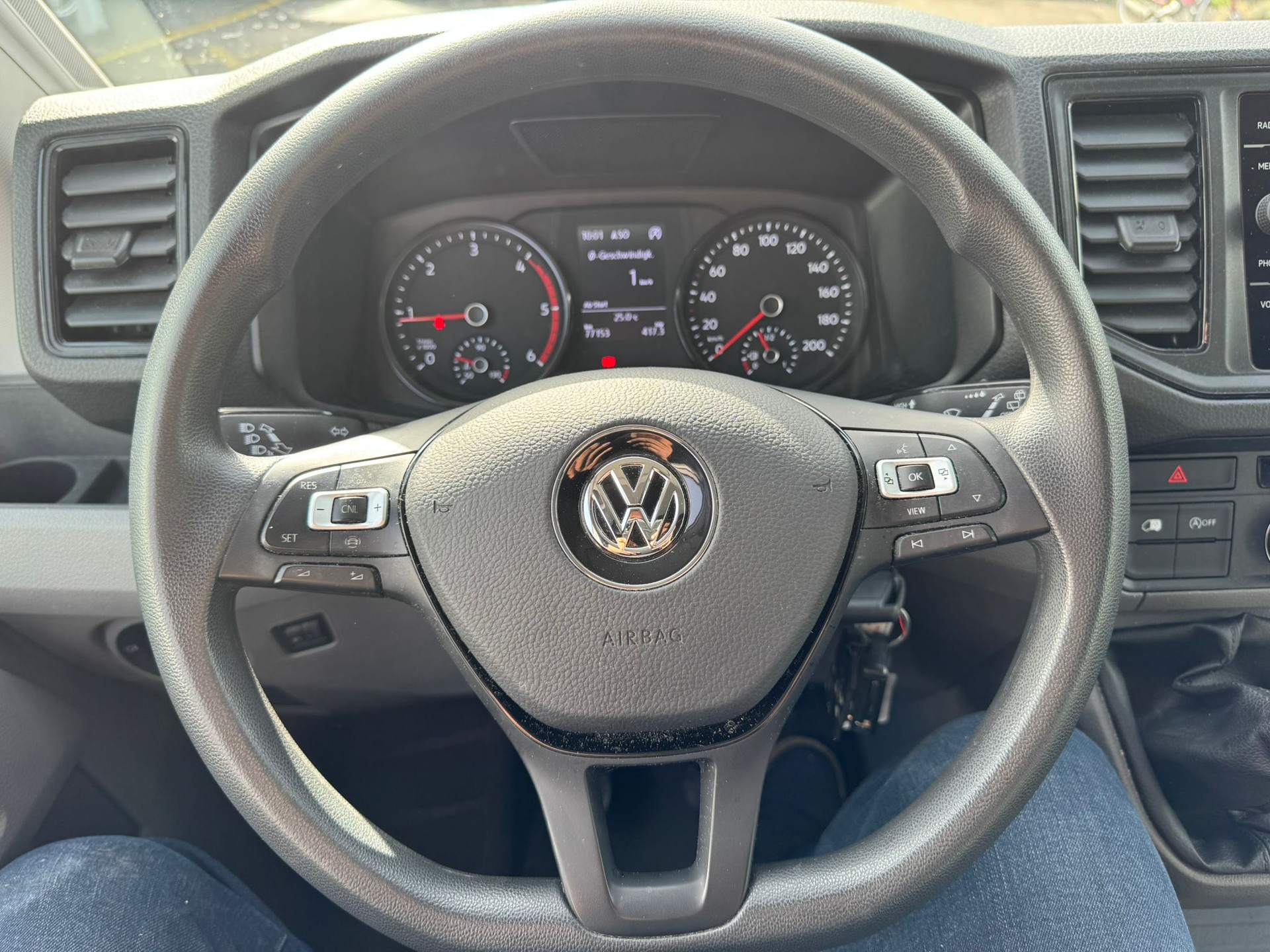 VW Crafter 35 2.0 TDI L3 4Motion-image-12