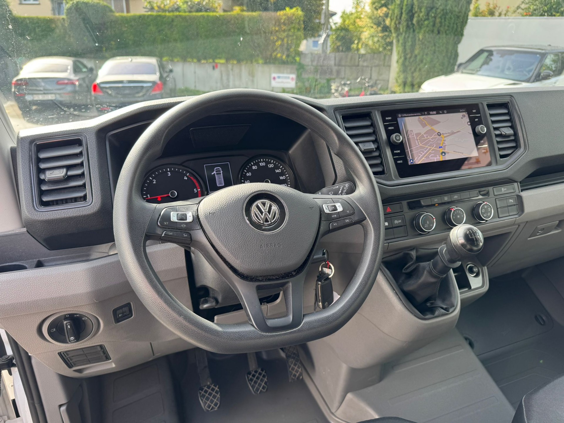 VW Crafter 35 2.0 TDI L3 4Motion-image-11
