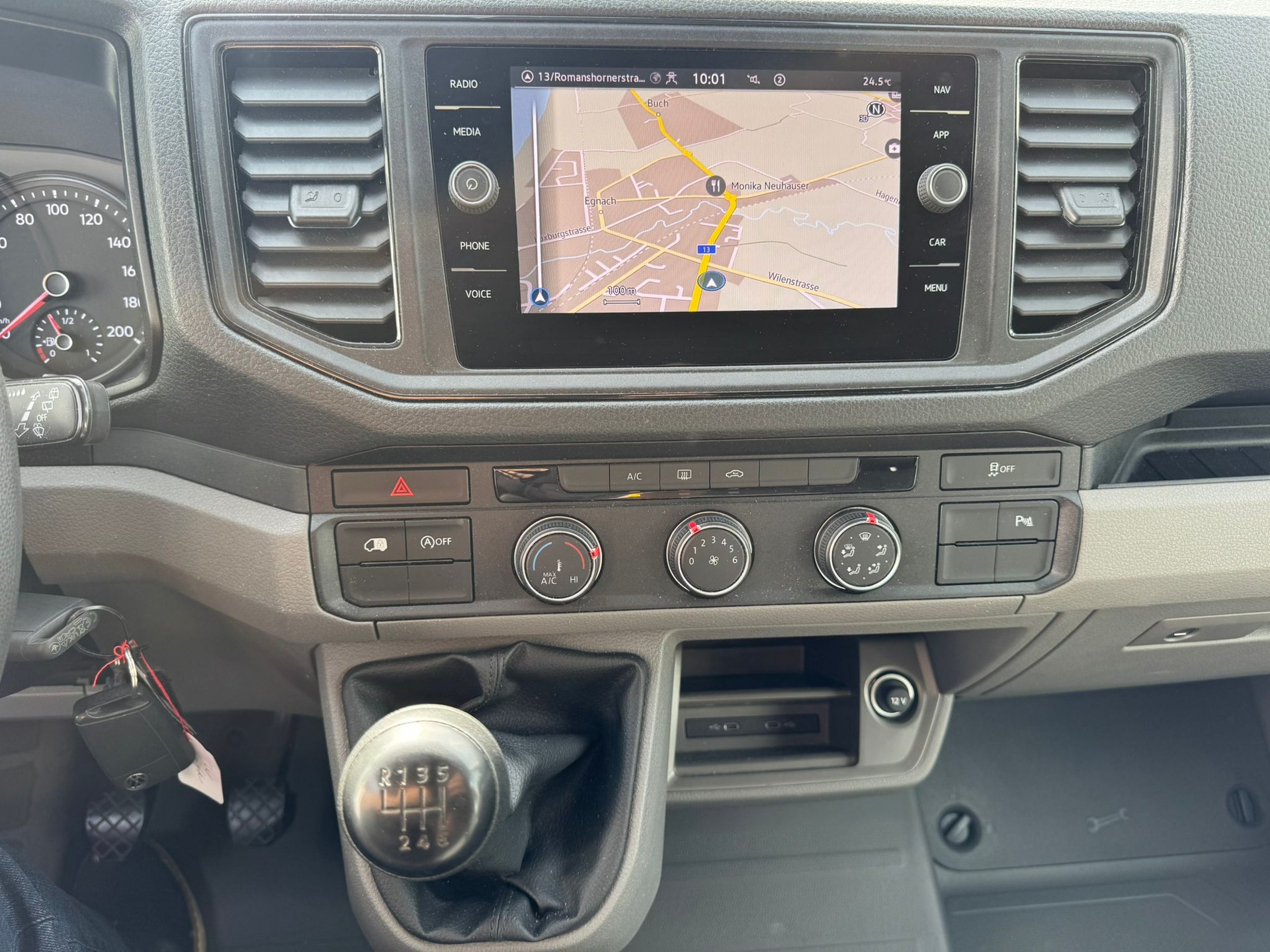 VW Crafter 35 2.0 TDI L3 4Motion-image-14