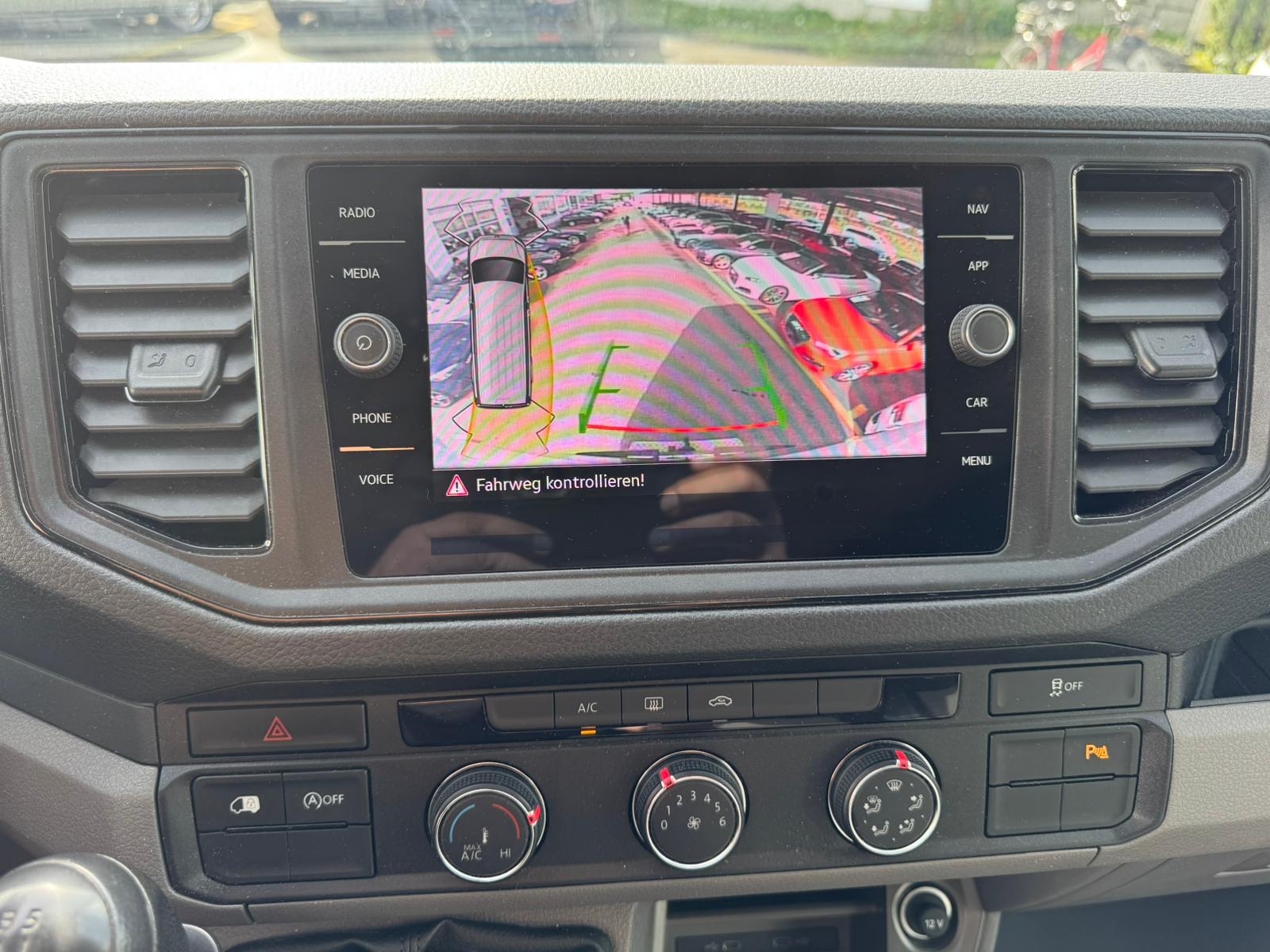 VW Crafter 35 2.0 TDI L3 4Motion-image-13