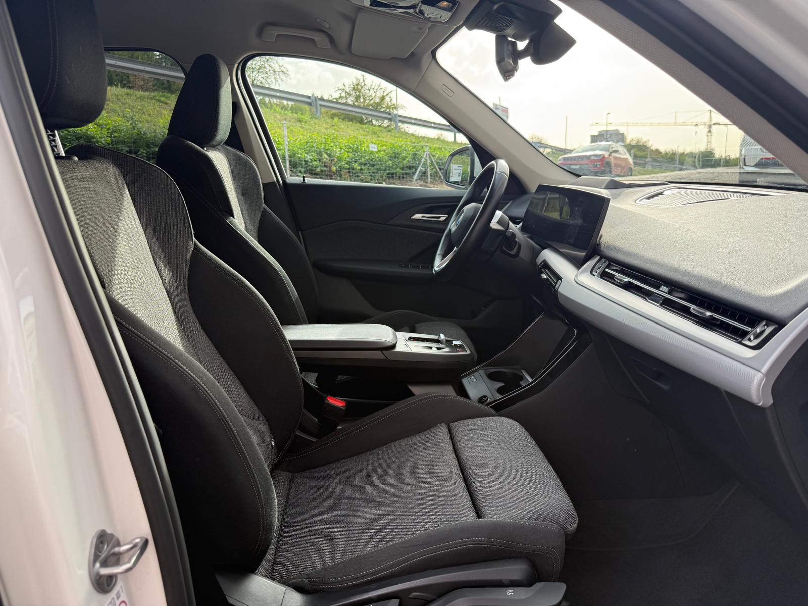BMW X1 xDrive 20d 48V Kamera 360° ** Anh-Kupplung ** Sitzheizung ** H-UP-Disp ** PDC V+H ** Neues Modell 2023 **-image-8