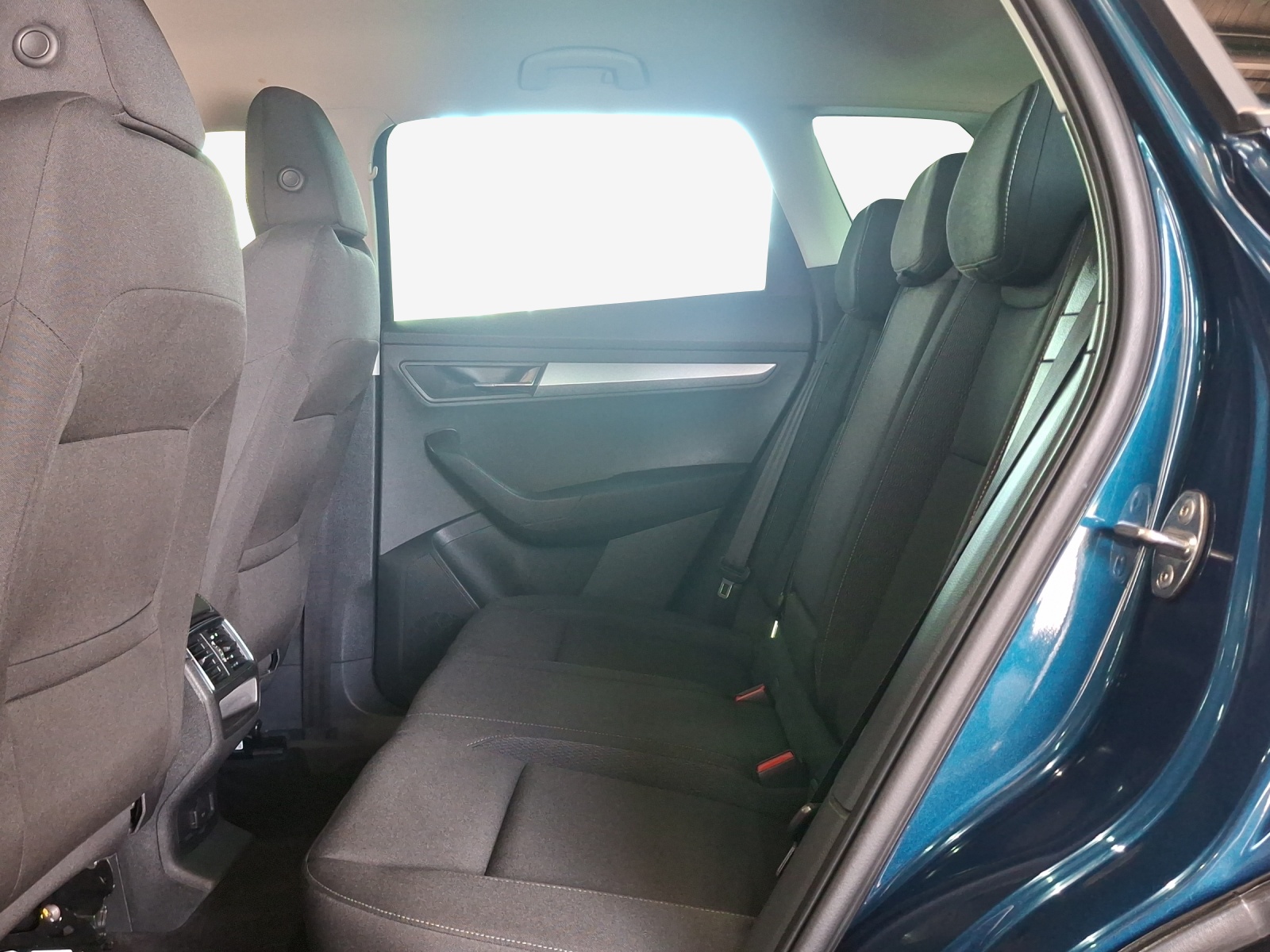 SKODA Karoq 1.5 TSI Ambition DSG-image-11