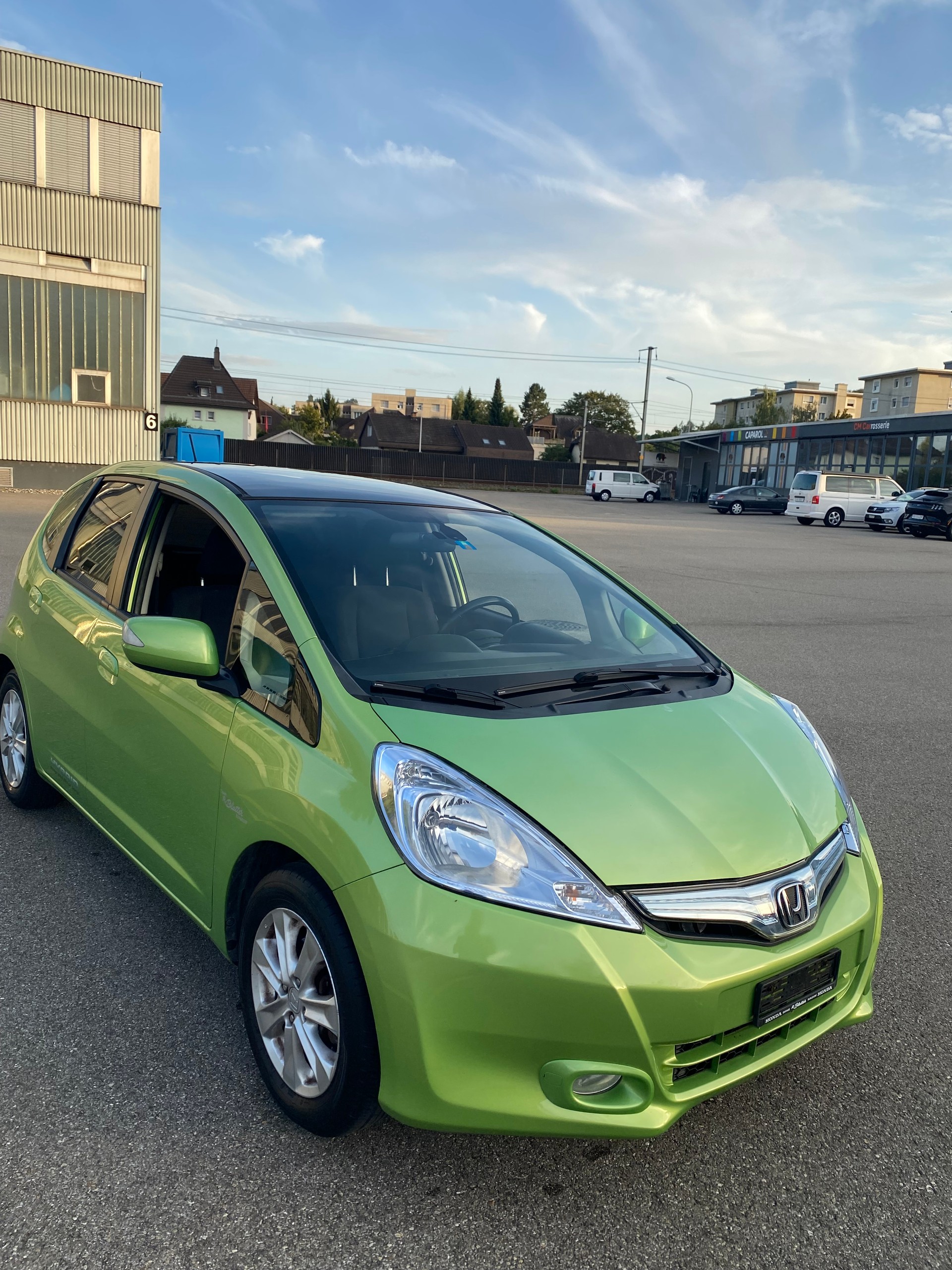 HONDA Jazz 1.3i Hybrid Comfort CVT-image-2