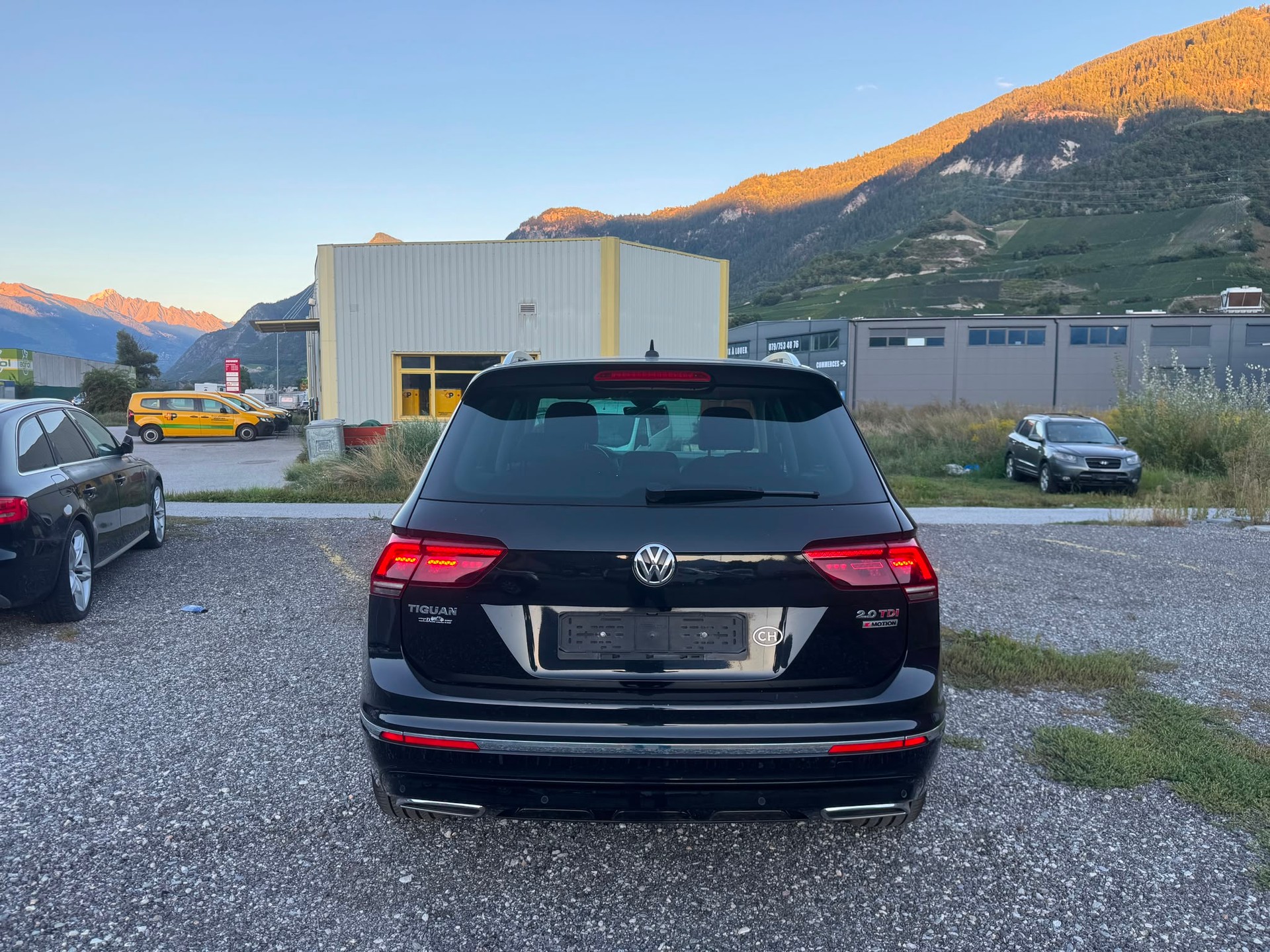 VW Tiguan 2.0 TDI SCR Highline 4Motion DSG-image-6