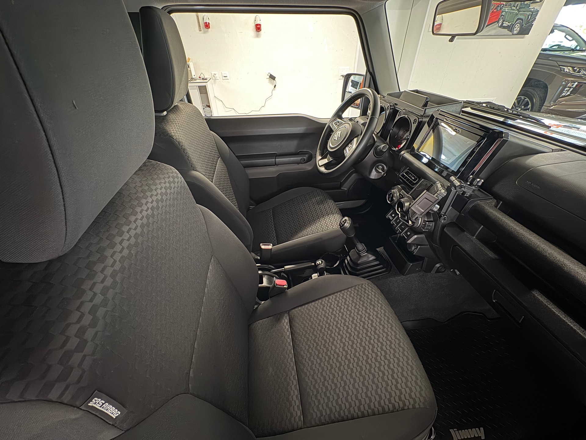 SUZUKI Jimny 1.5 Compact Top 4x4 AVUS-Edition-image-9