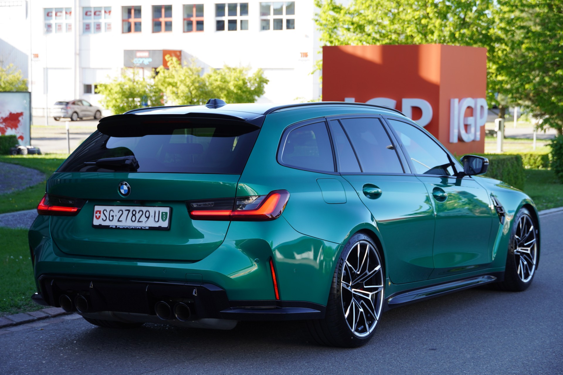 BMW M3 Touring xDrive Competition M-image-6