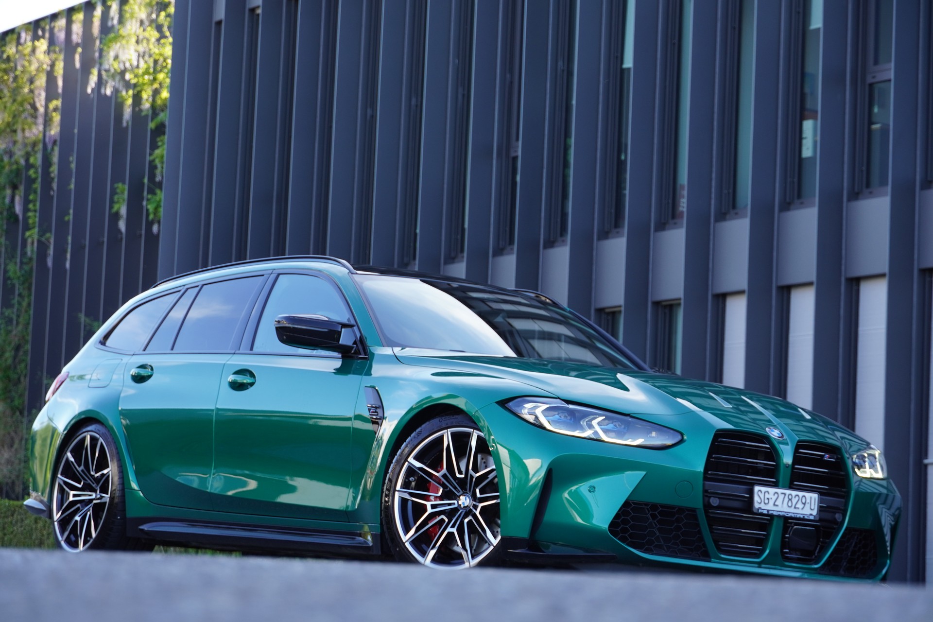 BMW M3 Touring xDrive Competition M-image-13