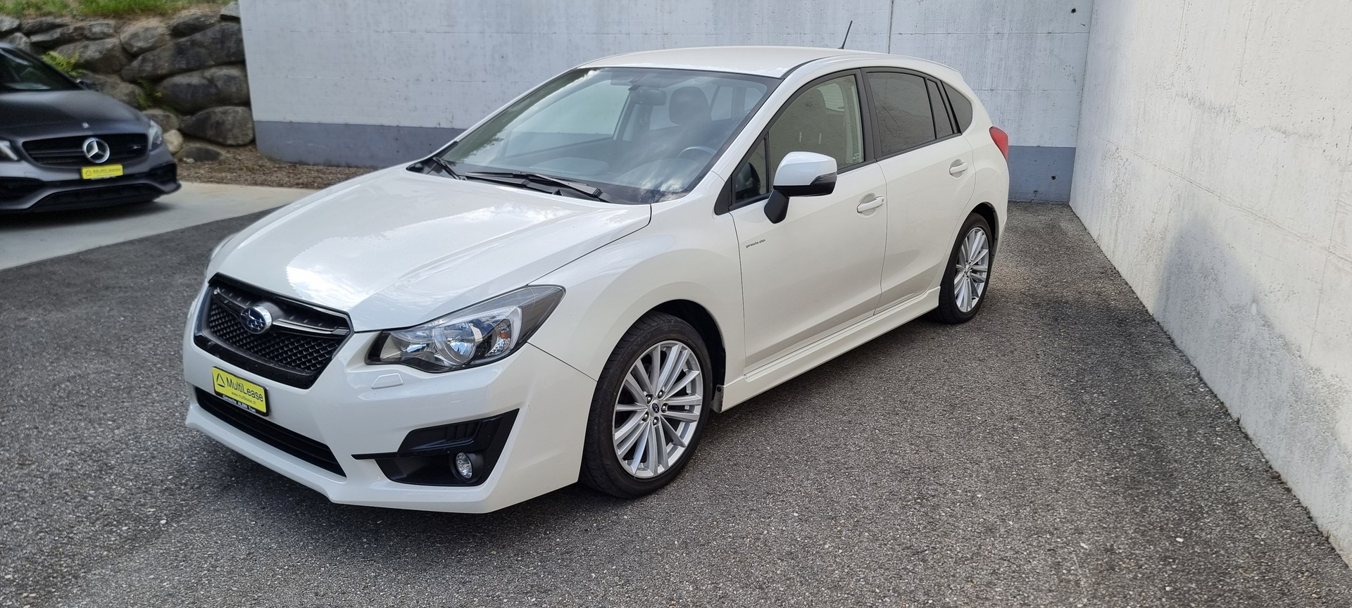 SUBARU Impreza 2.0 Swiss Sport-image-2
