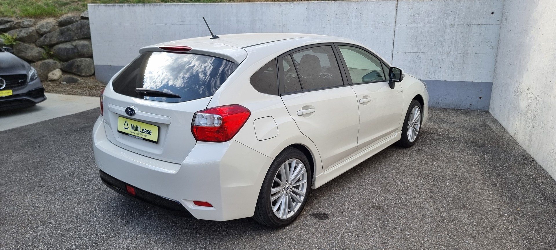 SUBARU Impreza 2.0 Swiss Sport-image-3