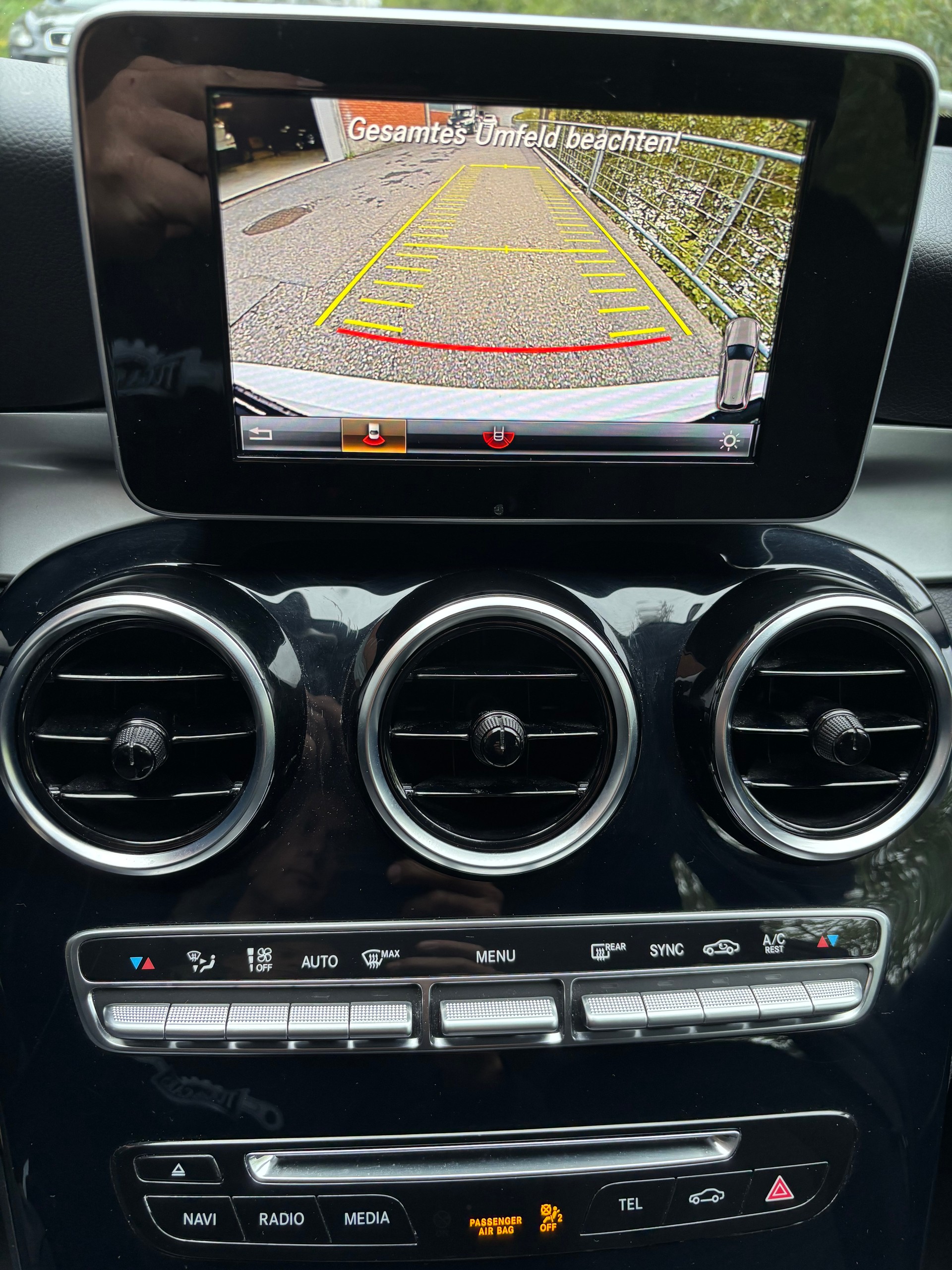 MERCEDES-BENZ C 220 d Swiss Star Exclusive 4Matic 9G-Tronic-image-6
