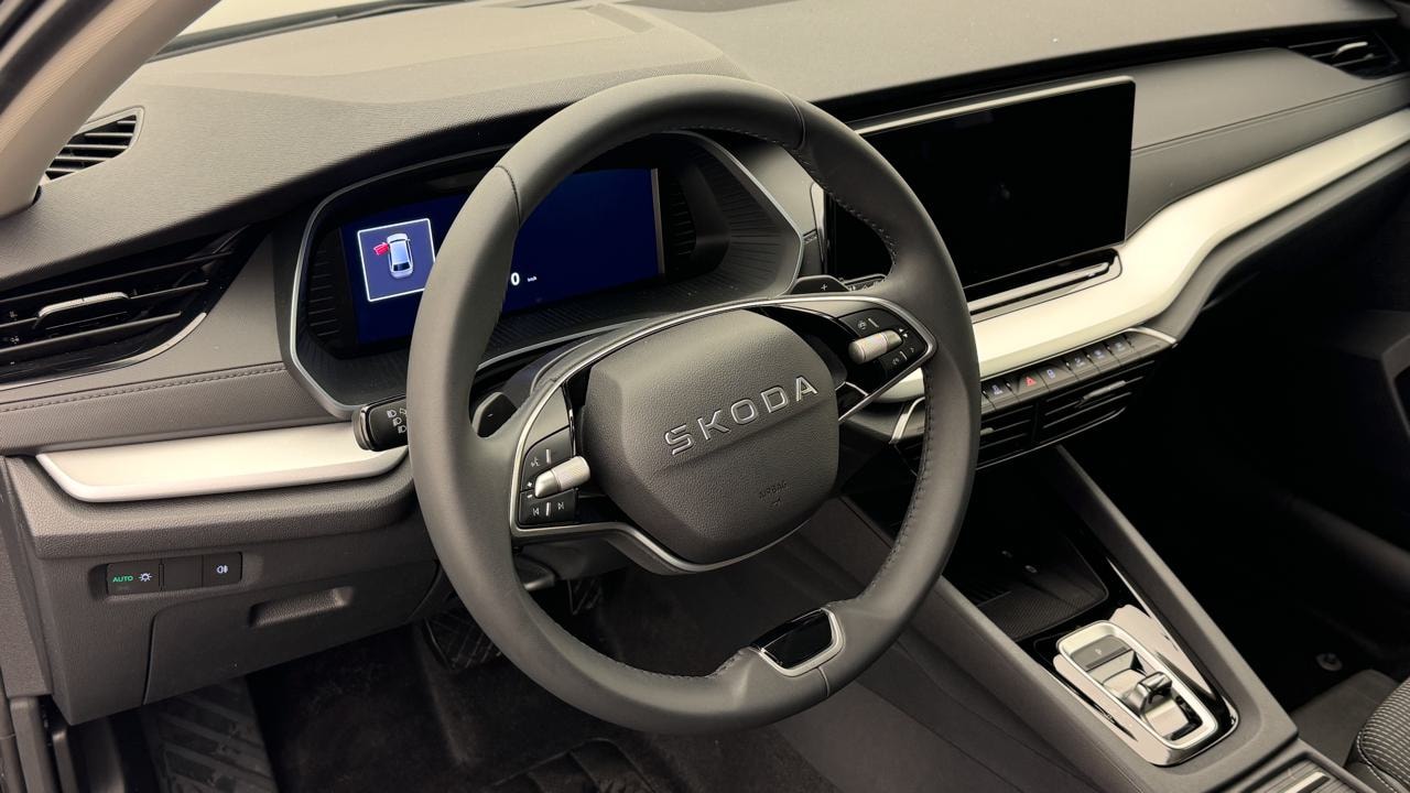 SKODA Octavia Combi 1.5 TSI mHEV DSG Selection-image-6