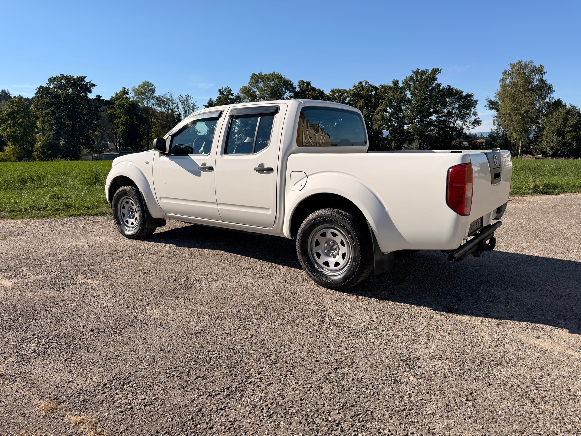 NISSAN Navara Double Cab Platinum 2.5 dCi 4WD-image-3