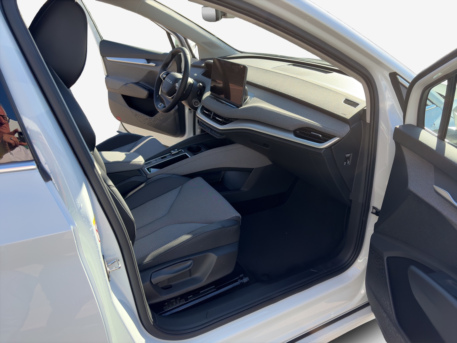 SKODA Enyaq 85x Dynamic 4x4-image-13