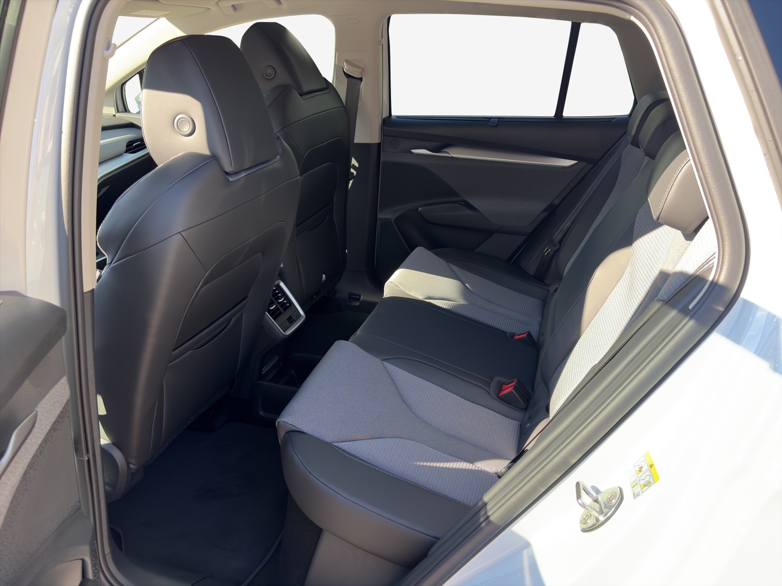 SKODA Enyaq 85x Dynamic 4x4-image-11
