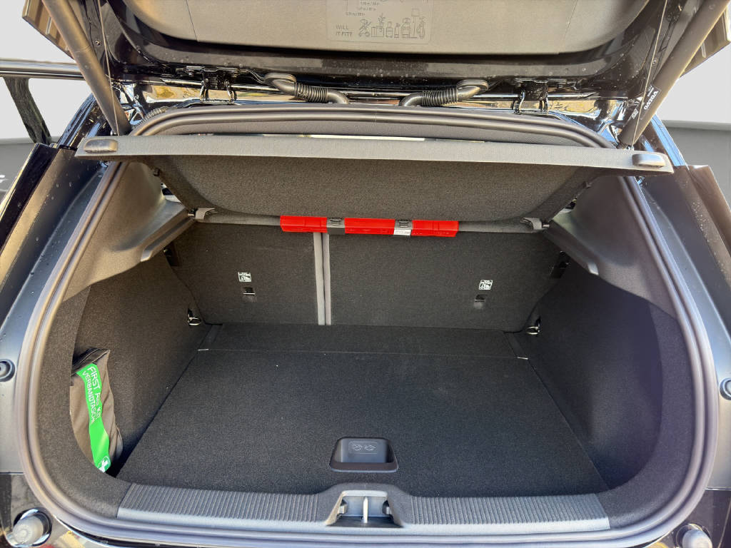 VOLVO EX 30 P8 Ultra AWD-image-13