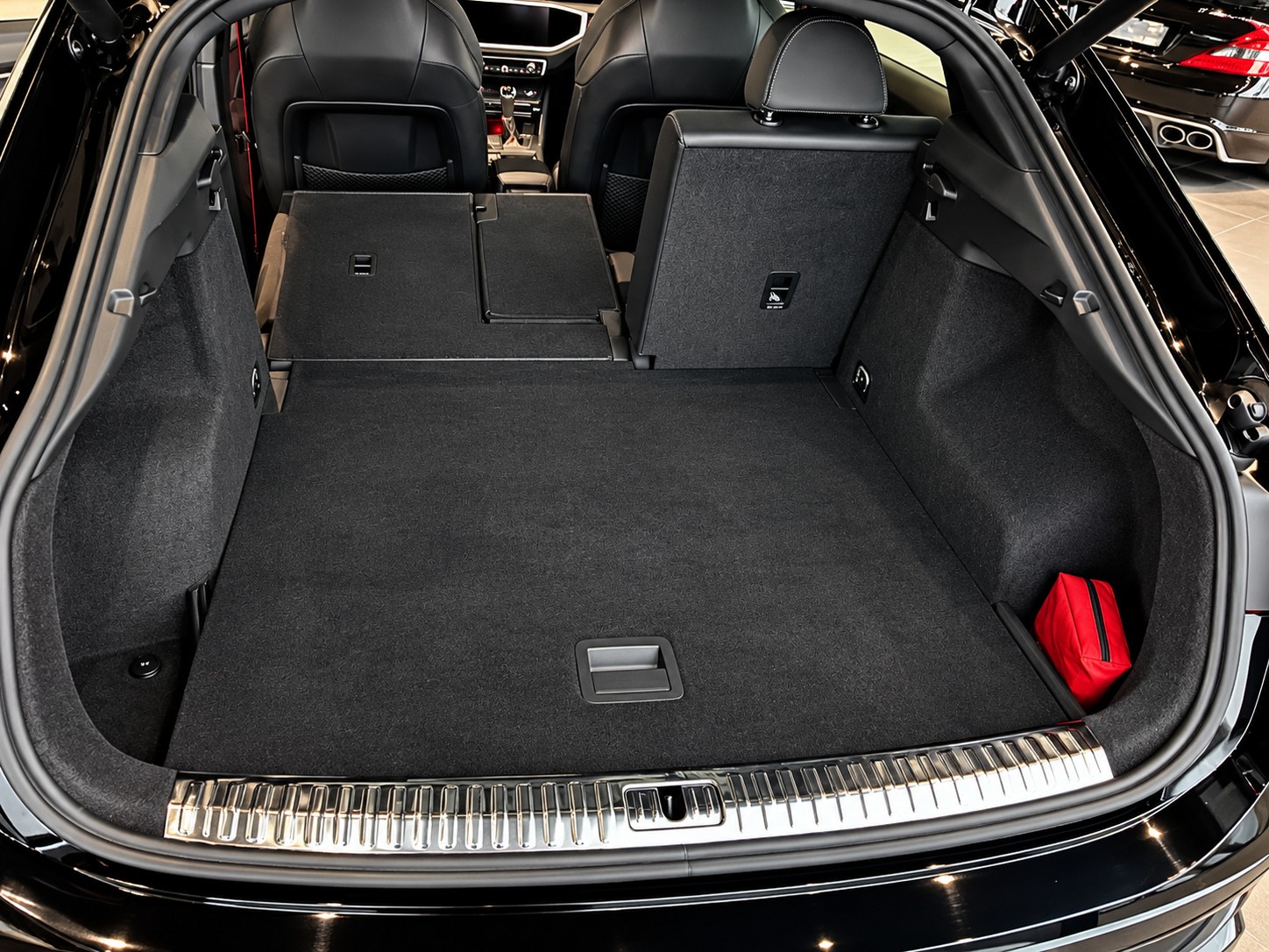 AUDI RS Q3 Sportback quattro S tronic-image-19