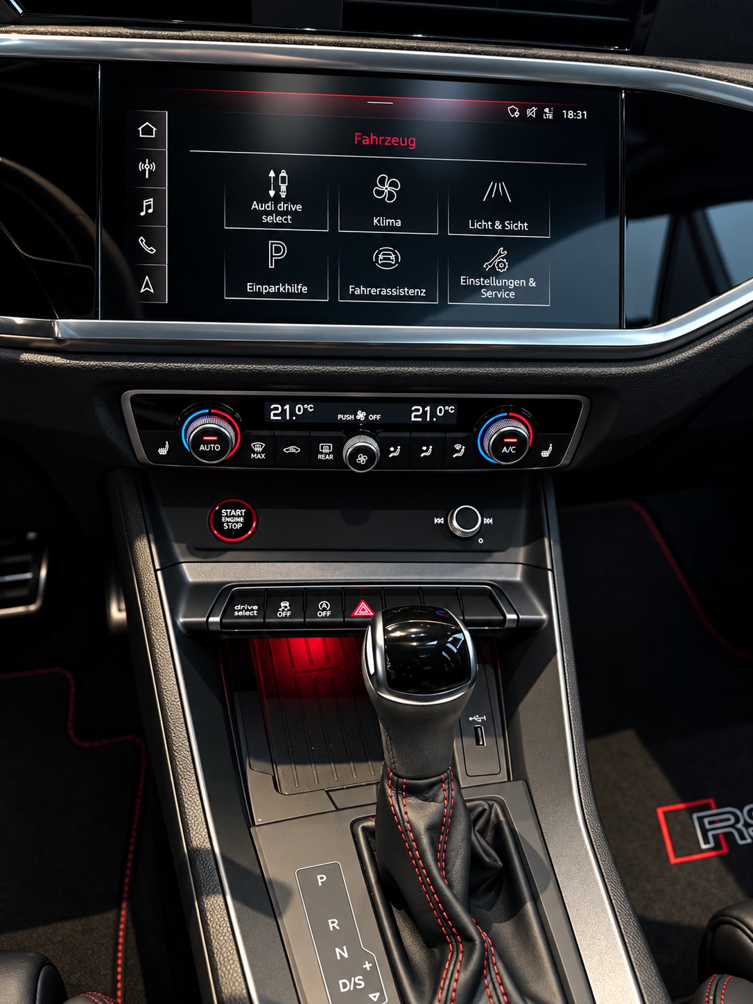 AUDI RS Q3 Sportback quattro S tronic-image-11