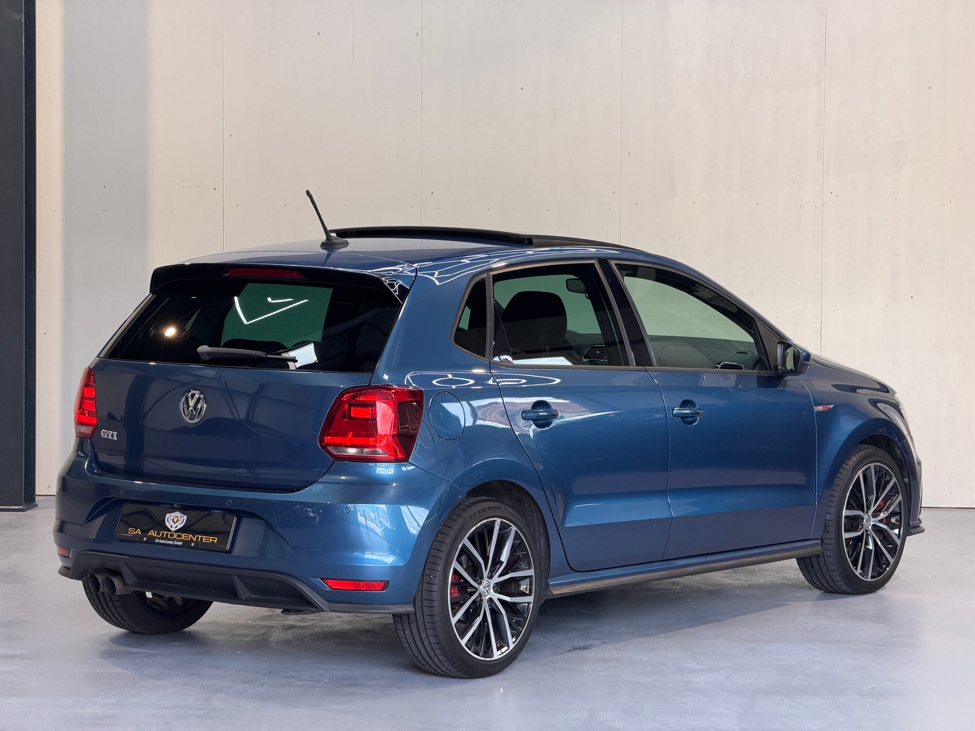 VW Polo 1.8 TSI GTI DSG-image-6