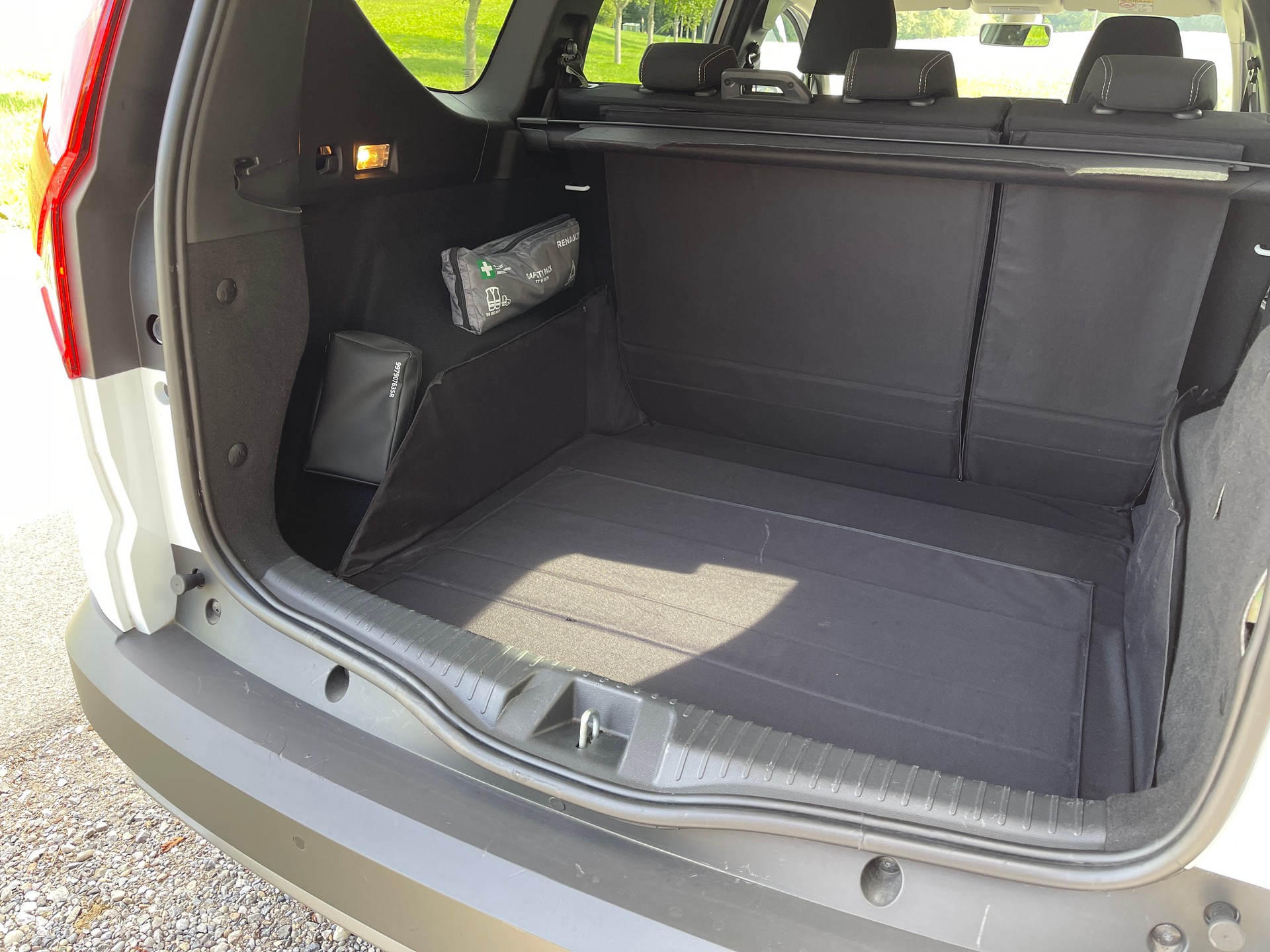 DACIA 1.0 TCe Comfort-image-3