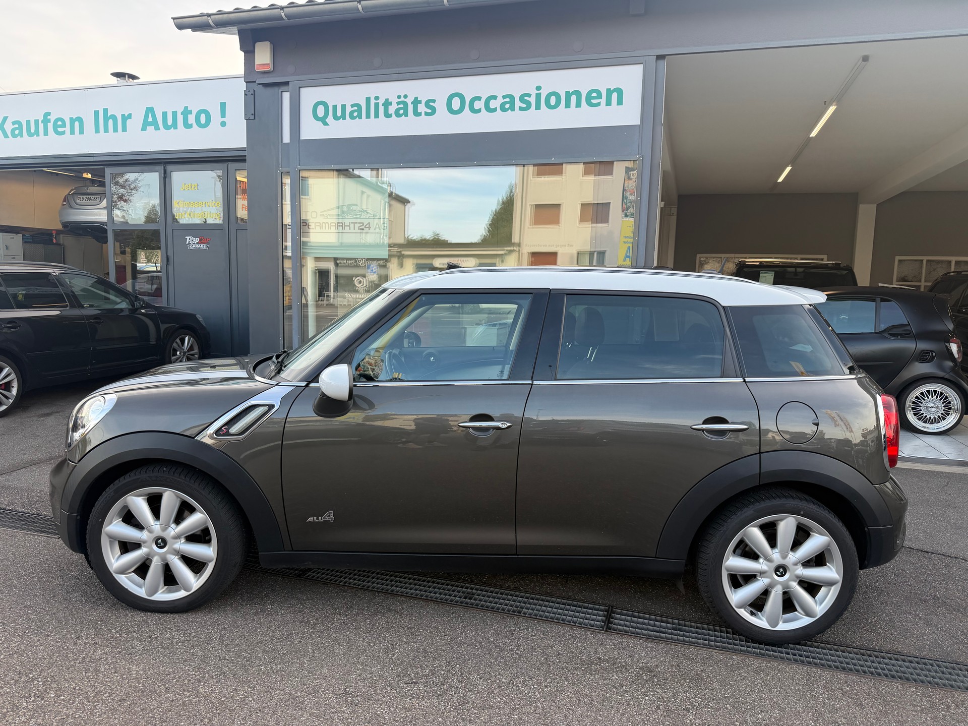 MINI Countryman Cooper S ALL4-image-1
