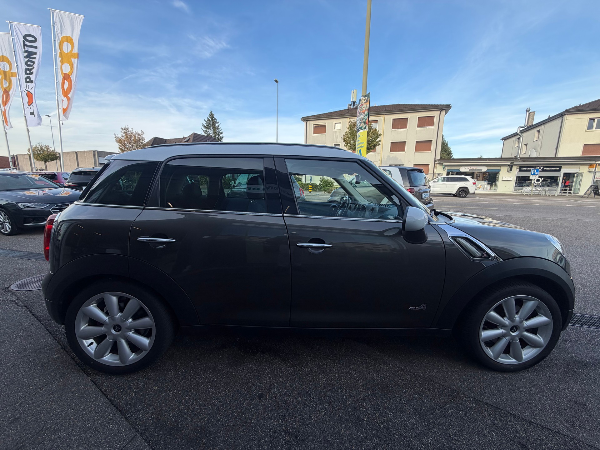 MINI Countryman Cooper S ALL4-image-4