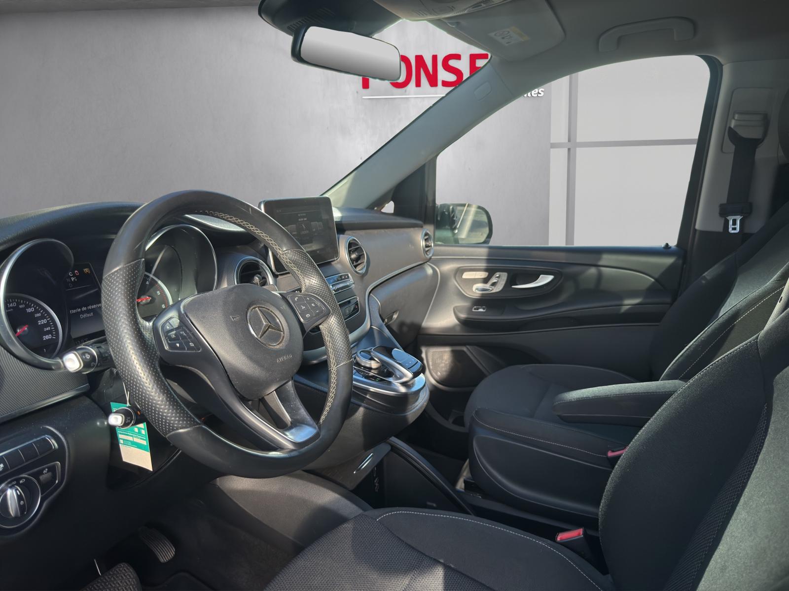 MERCEDES-BENZ V 250 d lang 4Matic 7G-Tronic-image-8