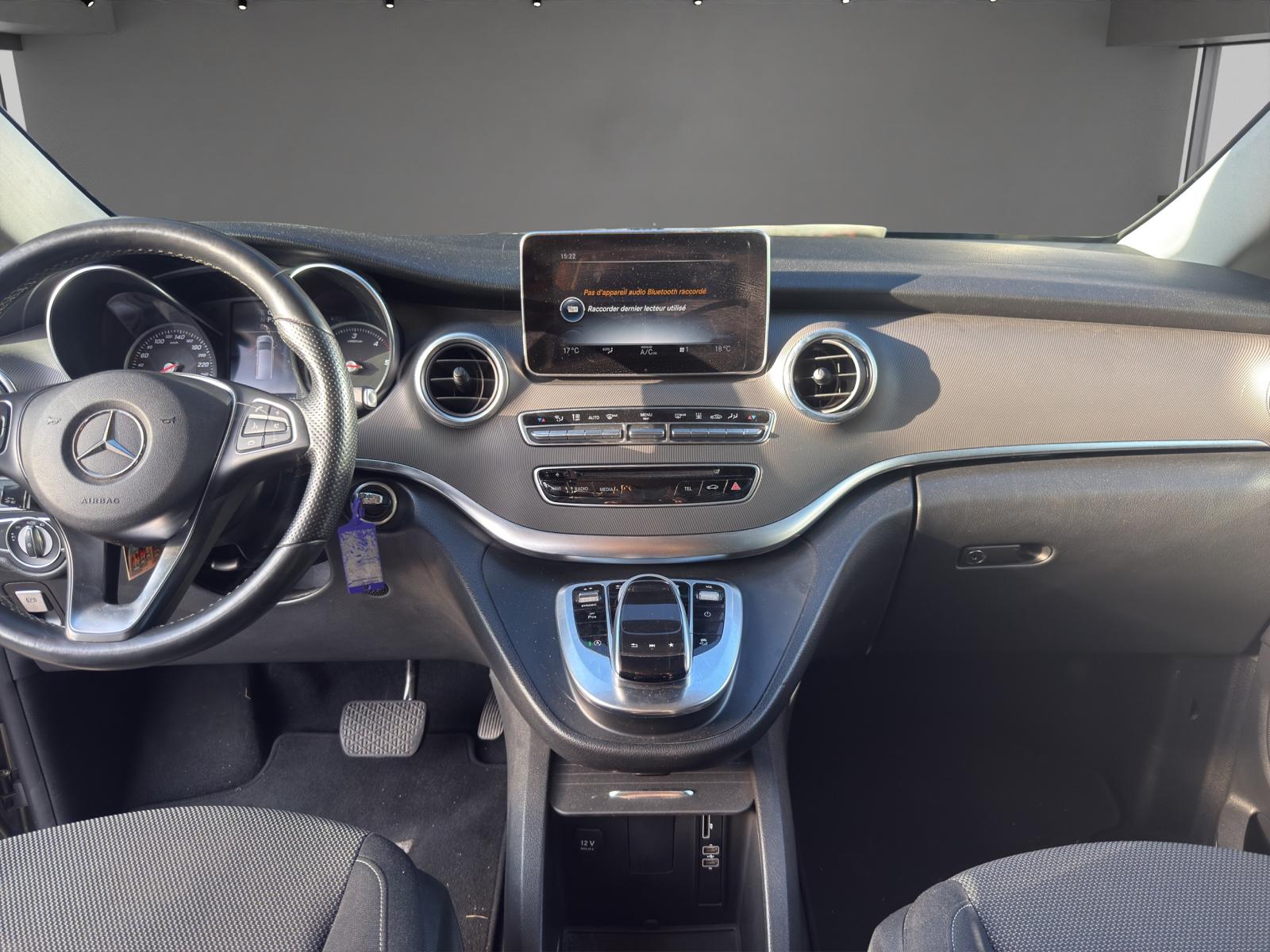 MERCEDES-BENZ V 250 d lang 4Matic 7G-Tronic-image-9
