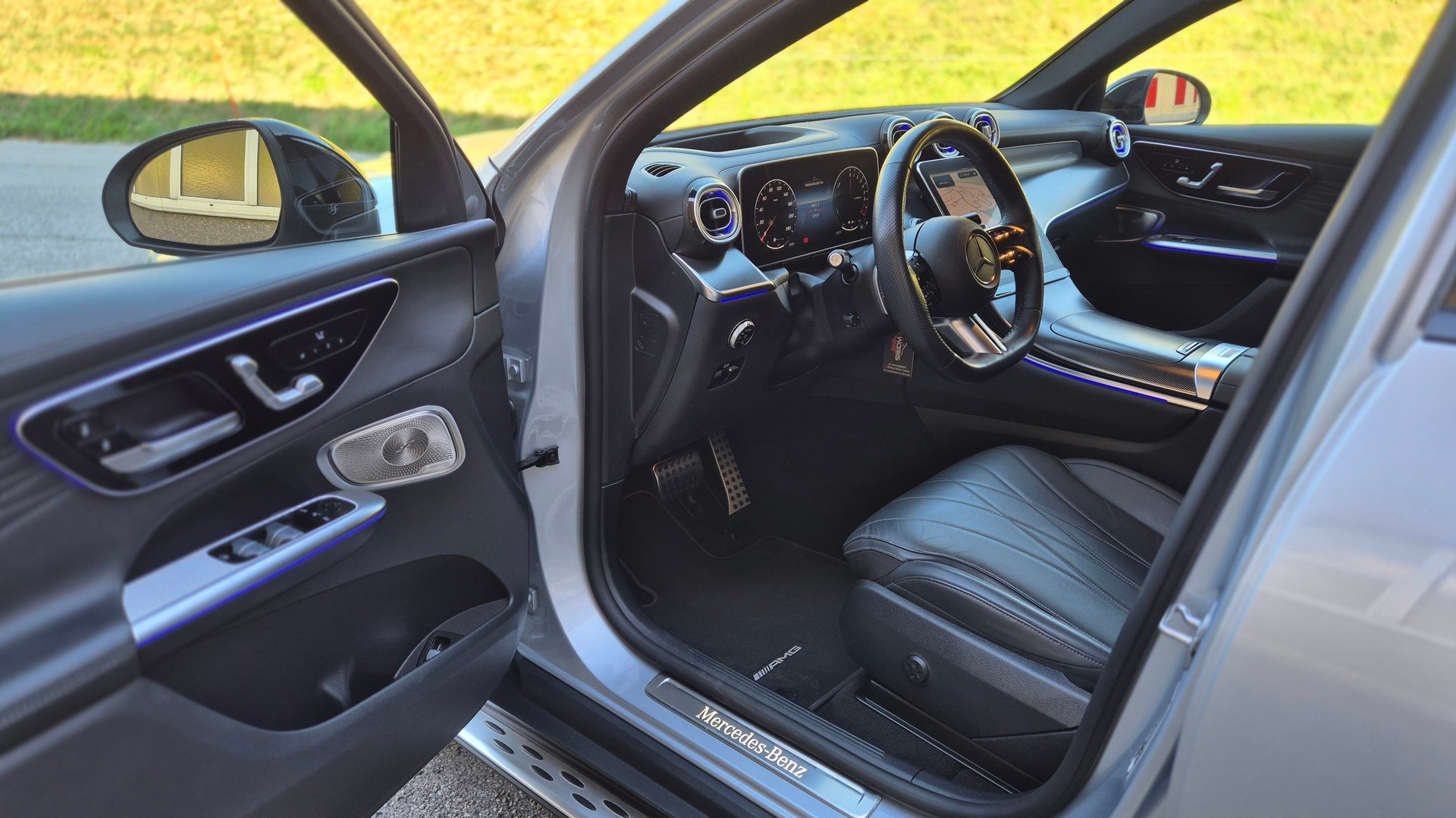 MERCEDES-BENZ GLC 400 e AMG Line 4matic coupe-image-4