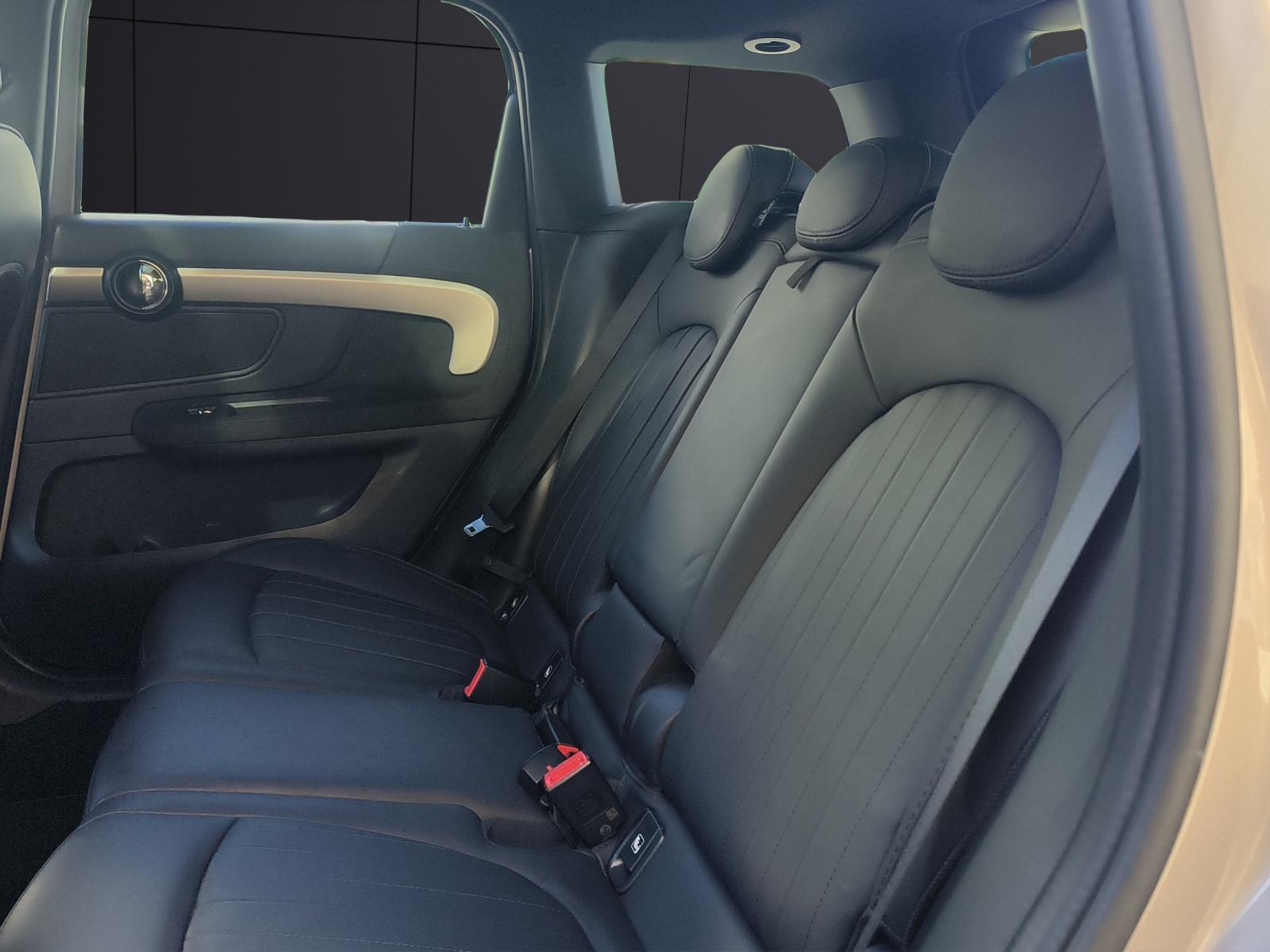 MINI Countryman F60 2.0i Cooper S SAG ALL4-image-12