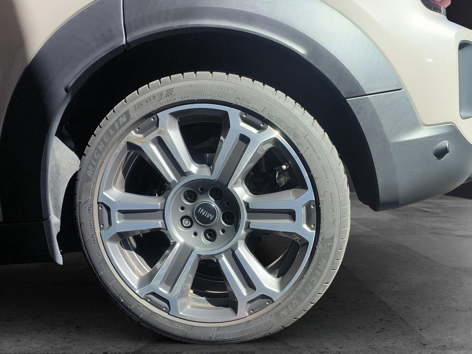 MINI Countryman F60 2.0i Cooper S SAG ALL4-image-9