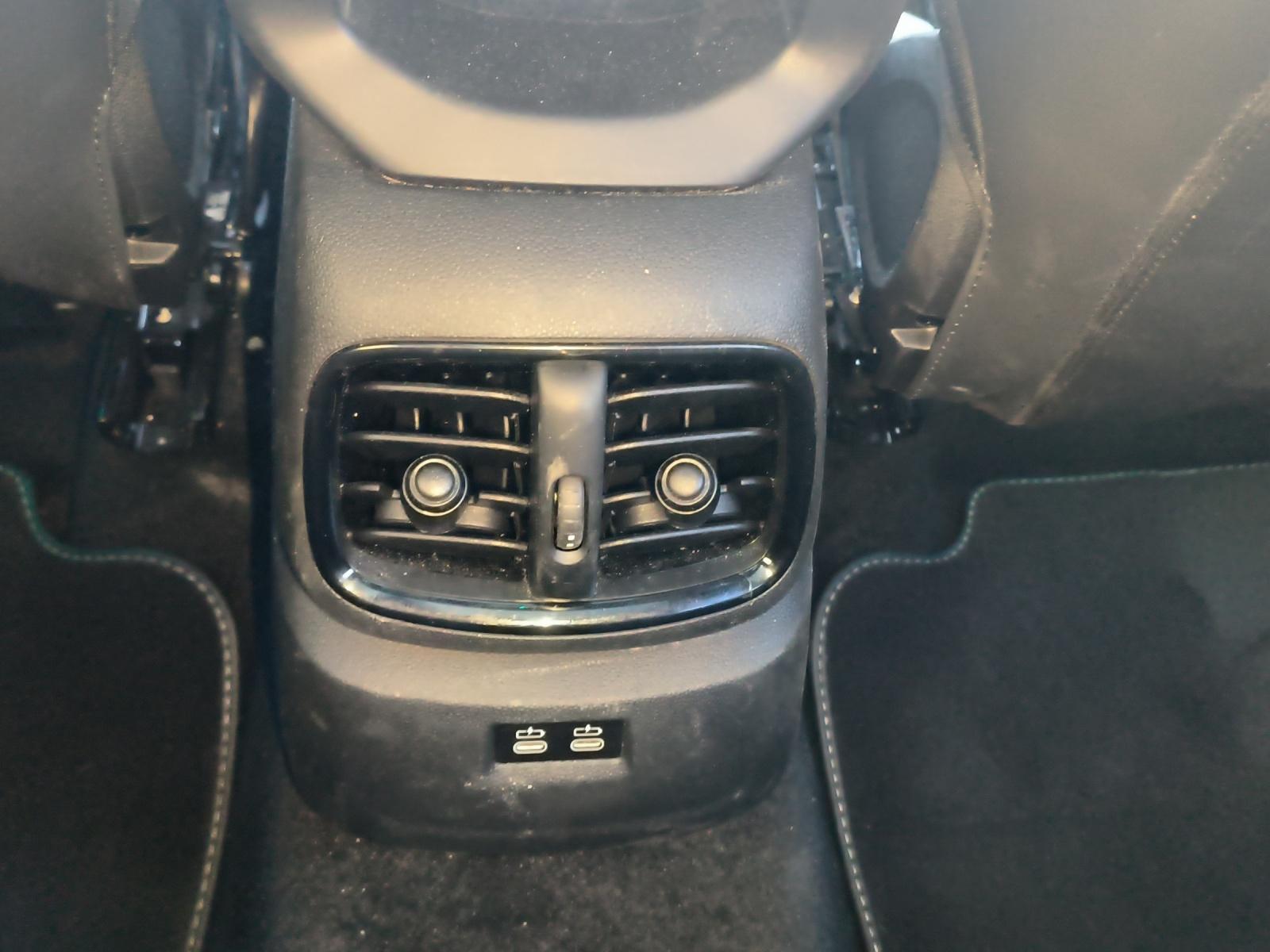 MINI Countryman F60 2.0i Cooper S SAG ALL4-image-21