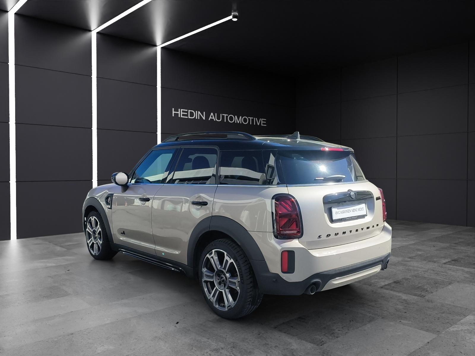 MINI Countryman F60 2.0i Cooper S SAG ALL4-image-2