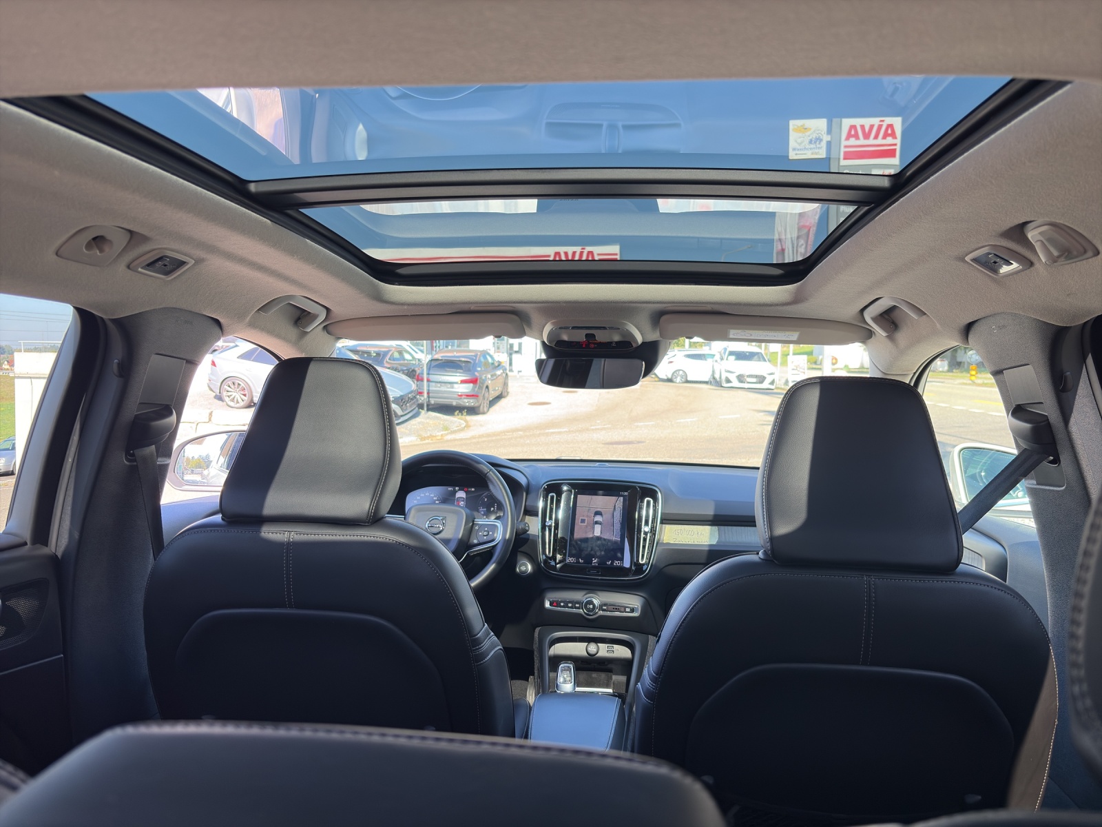 VOLVO XC40 2.0 D4 Inscription AWD-image-8