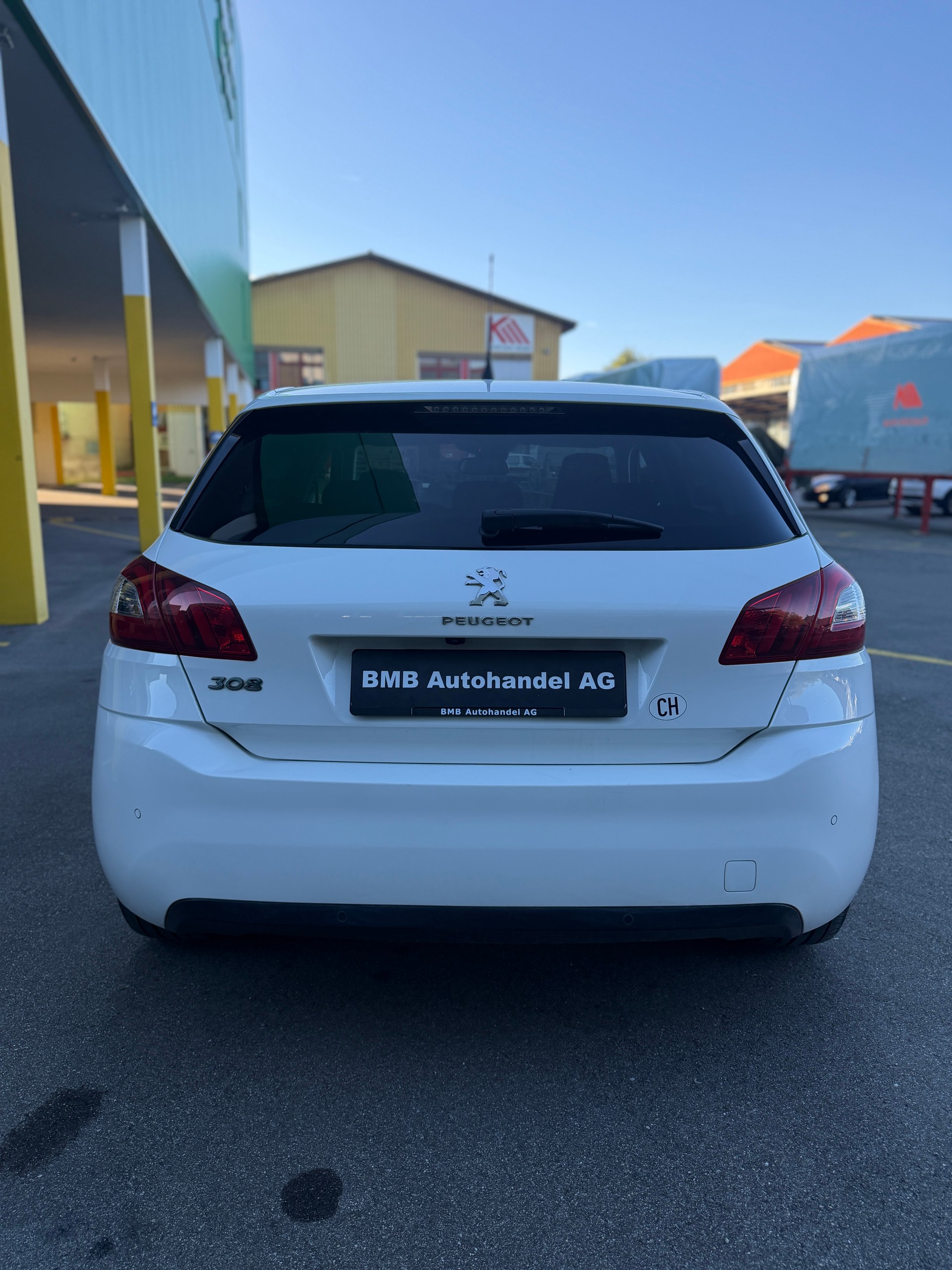 PEUGEOT 308 1.2 THP Allure Automatic-image-5