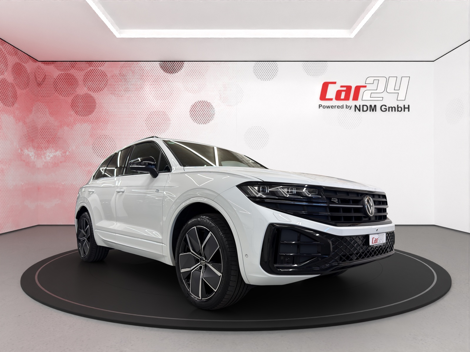 VW Touareg 3.0 TDI Black R-Line Tiptronic-image-2