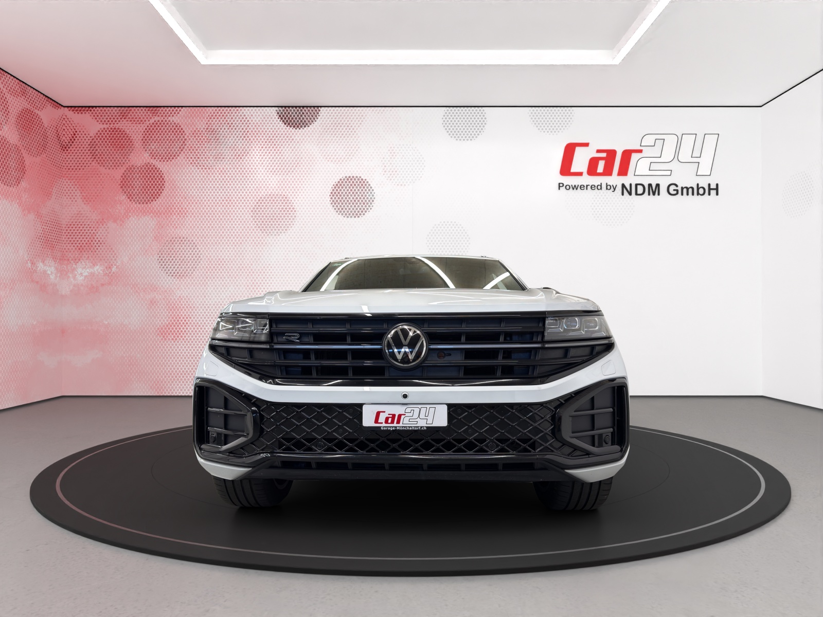 VW Touareg 3.0 TDI Black R-Line Tiptronic-image-1