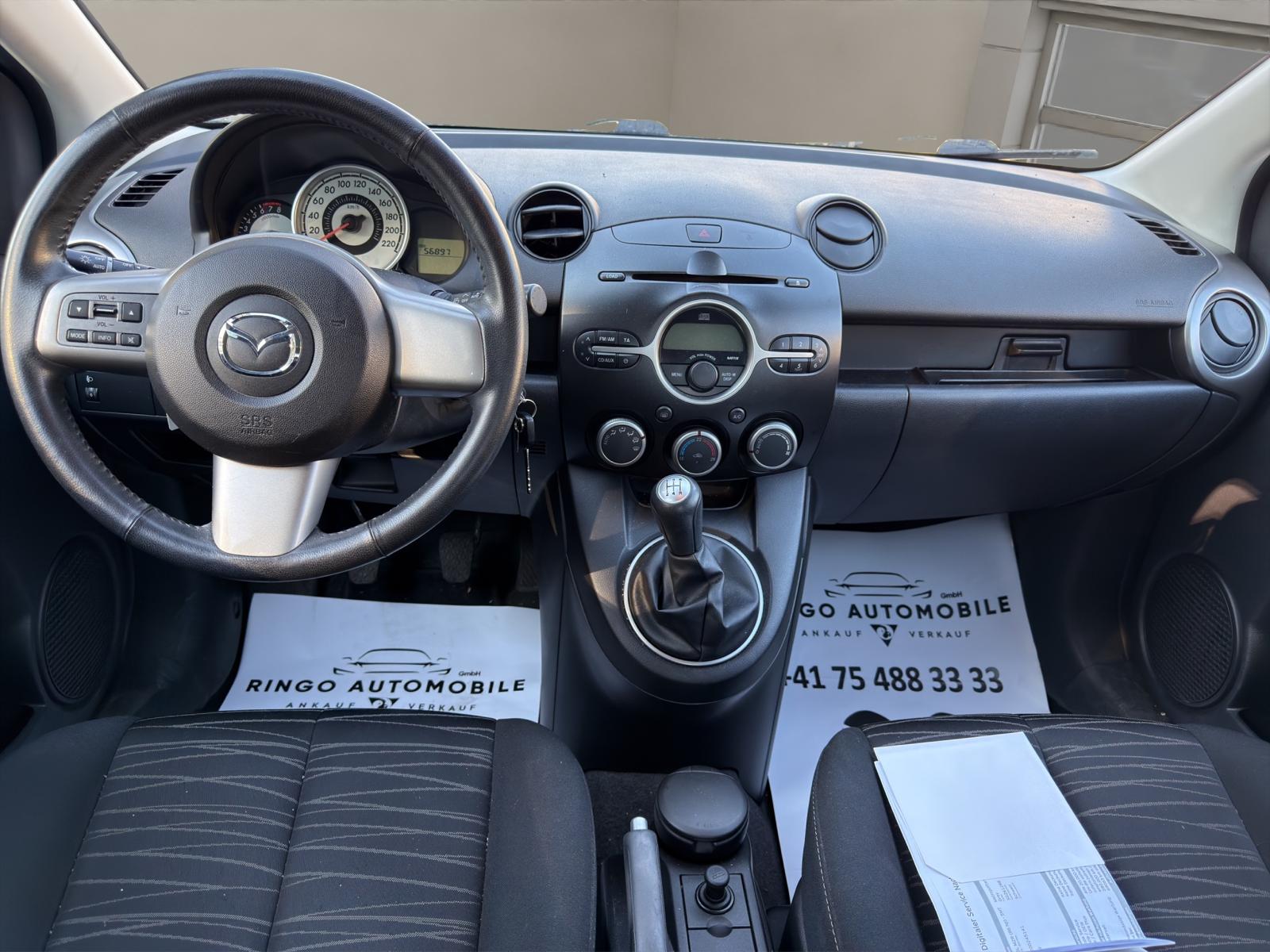 MAZDA 2 1.3i 16V Exclusive-image-10